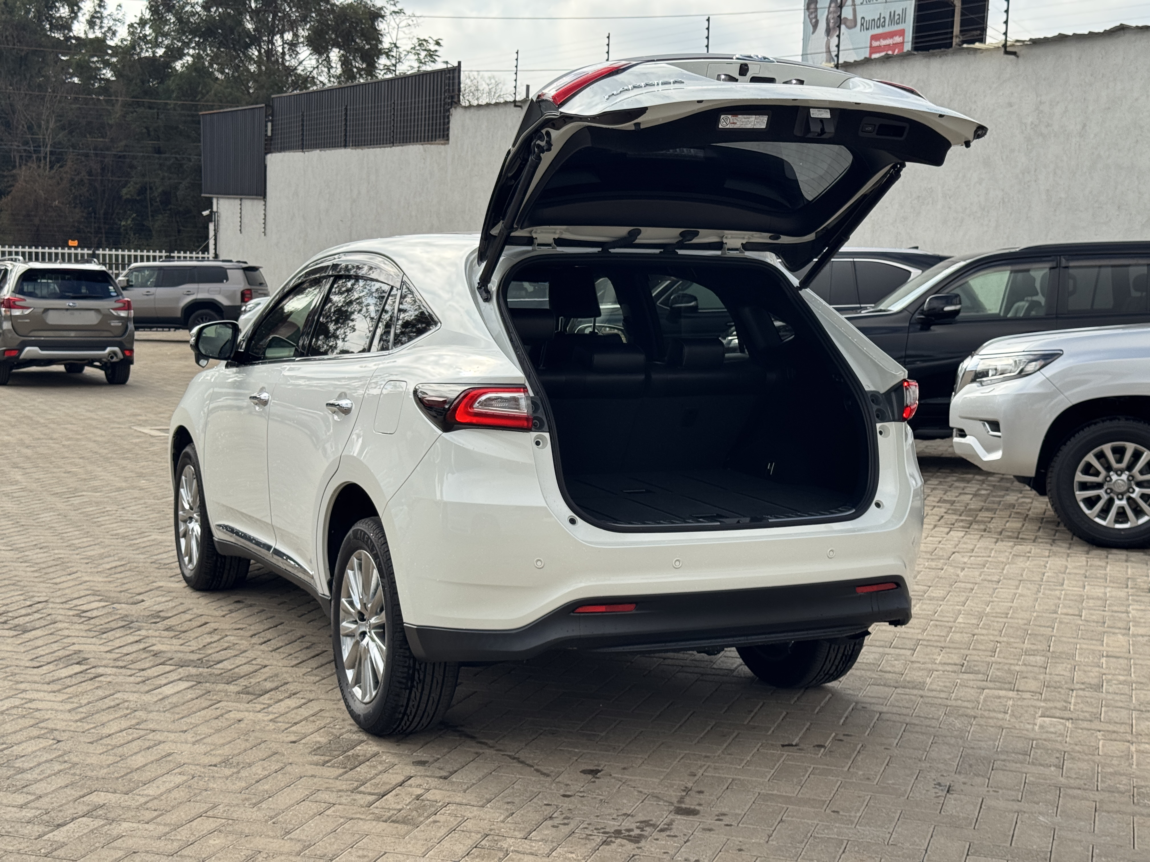 2019 TOYOTA HARRIER