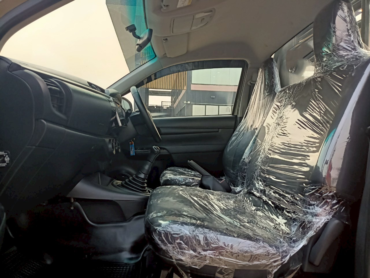 TOYOTA HILUX HIGHRIDER