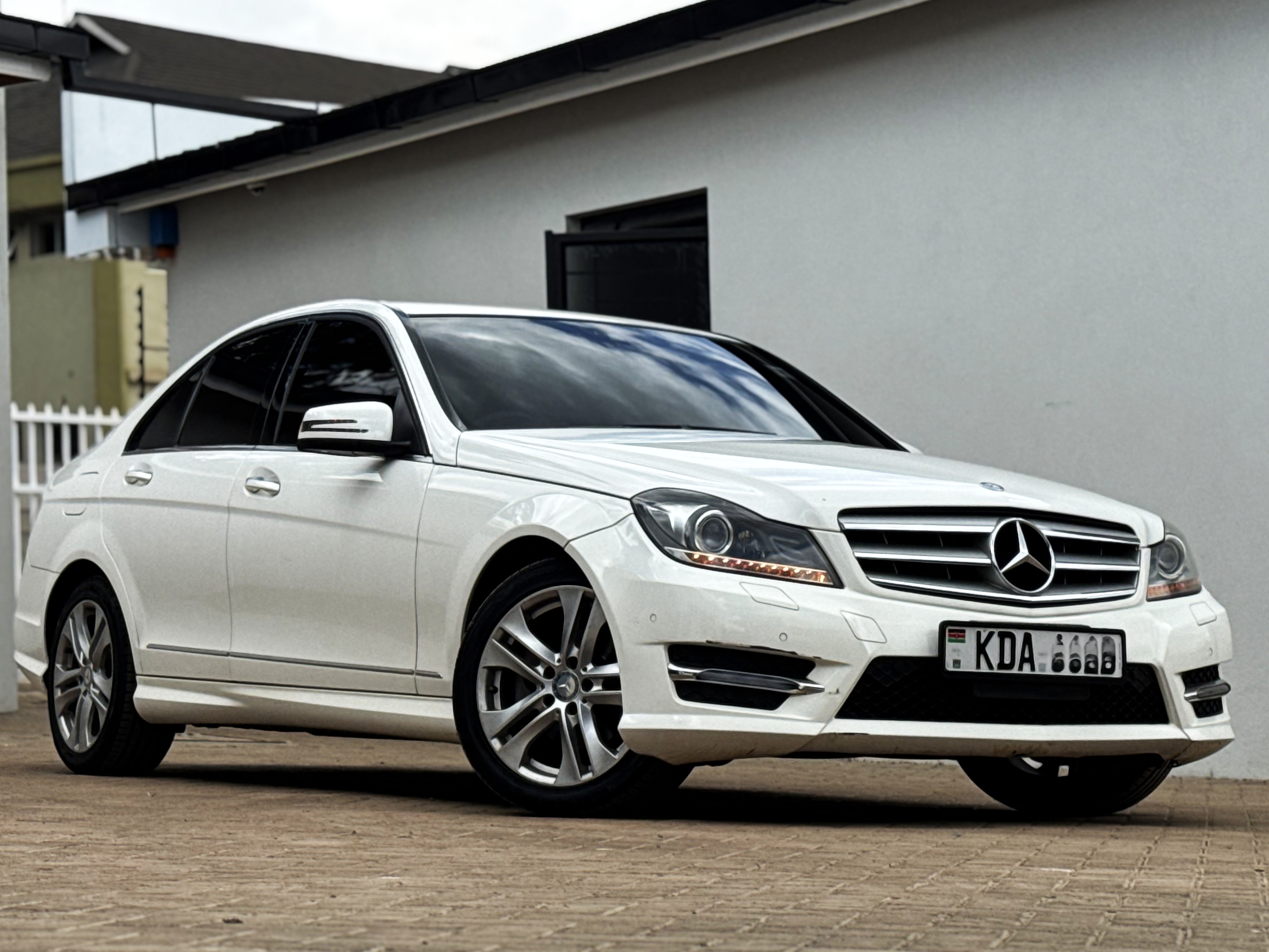 2012 MERCEDES BENZ C180