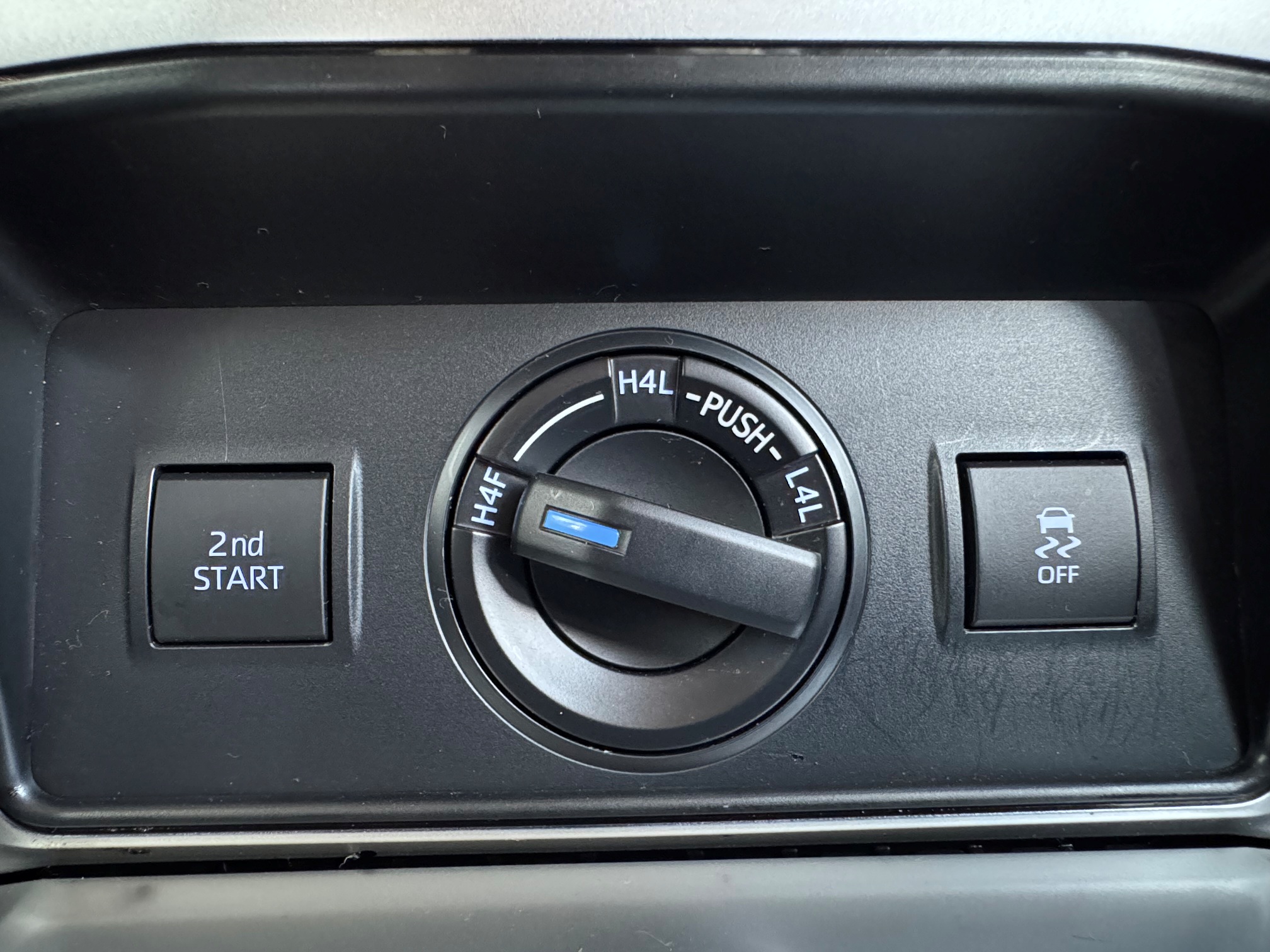 TOYOTA LANDCRUISER PRADO TX.L