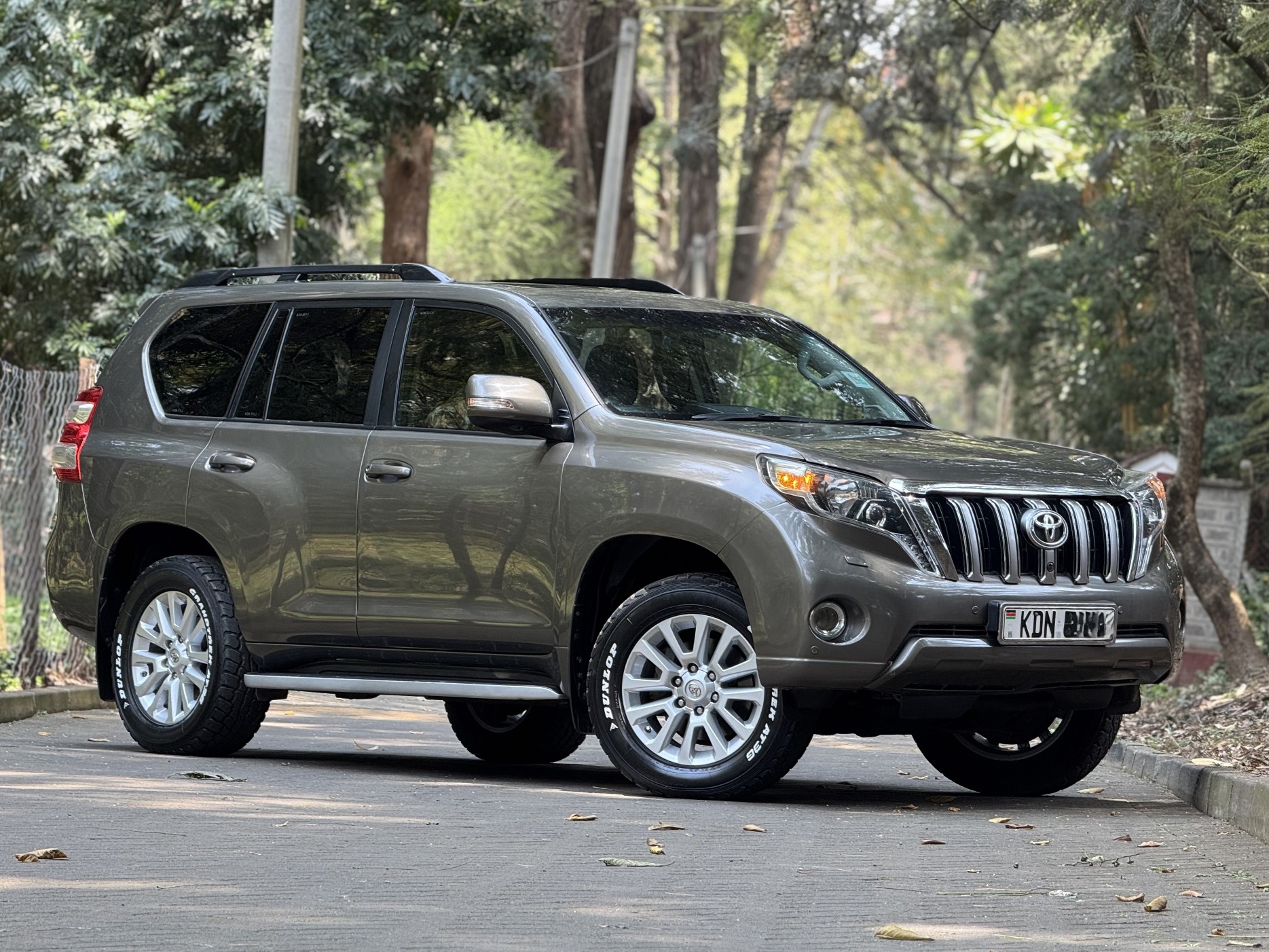 TOYOTA LANDCRUISER PRADO VX.L