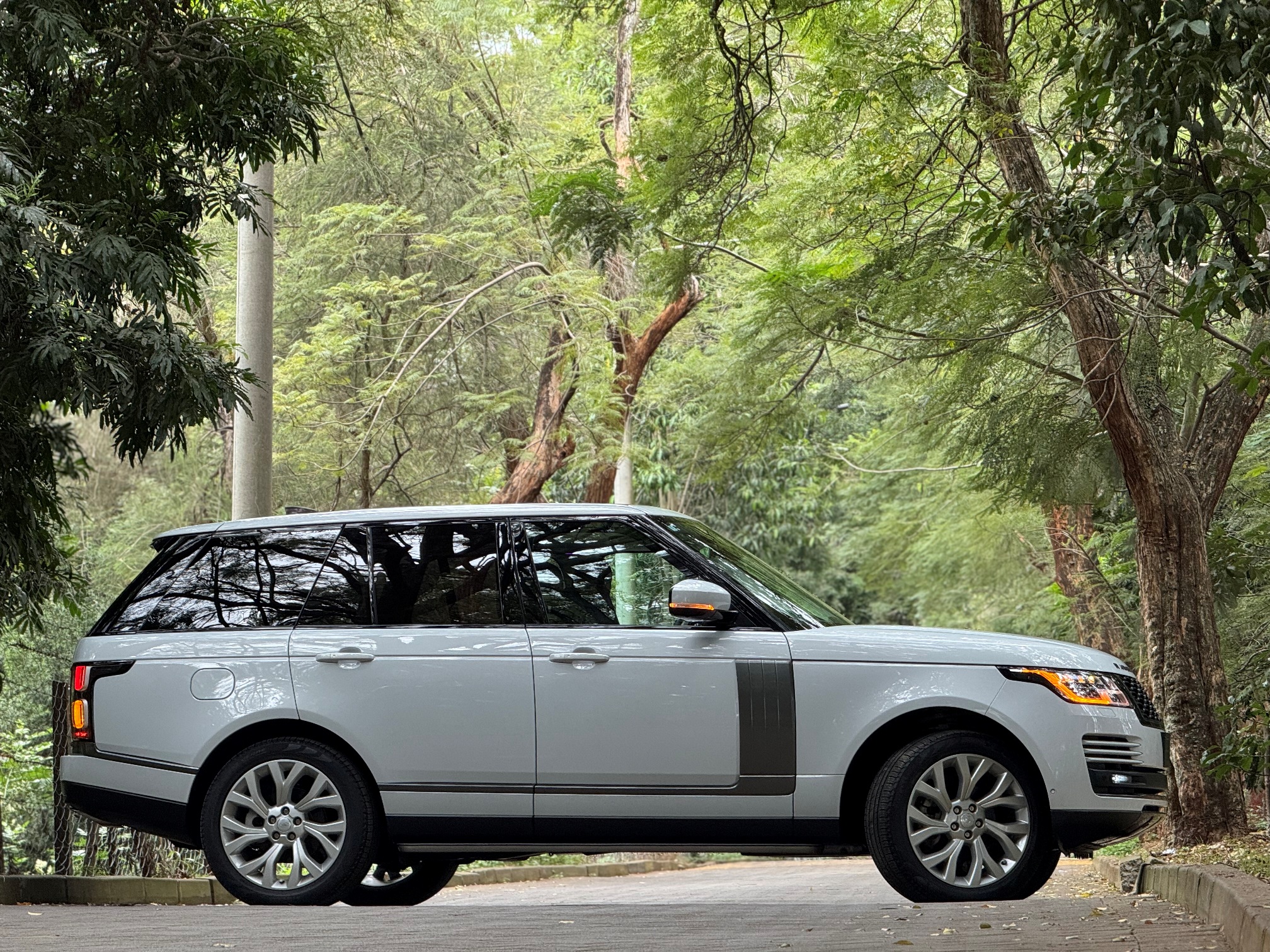2019 RANGE ROVER VOGUE