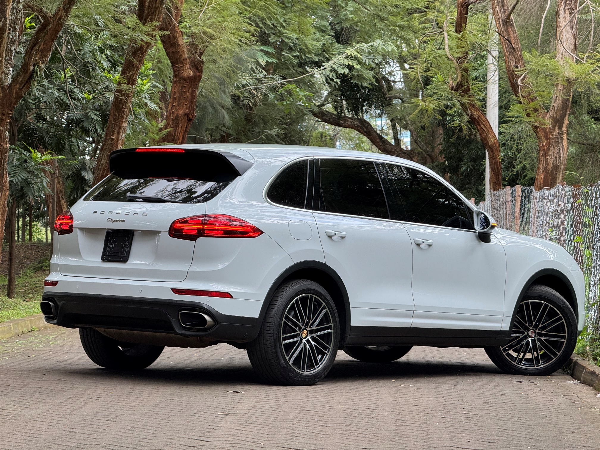 PORSCHE CAYENNE