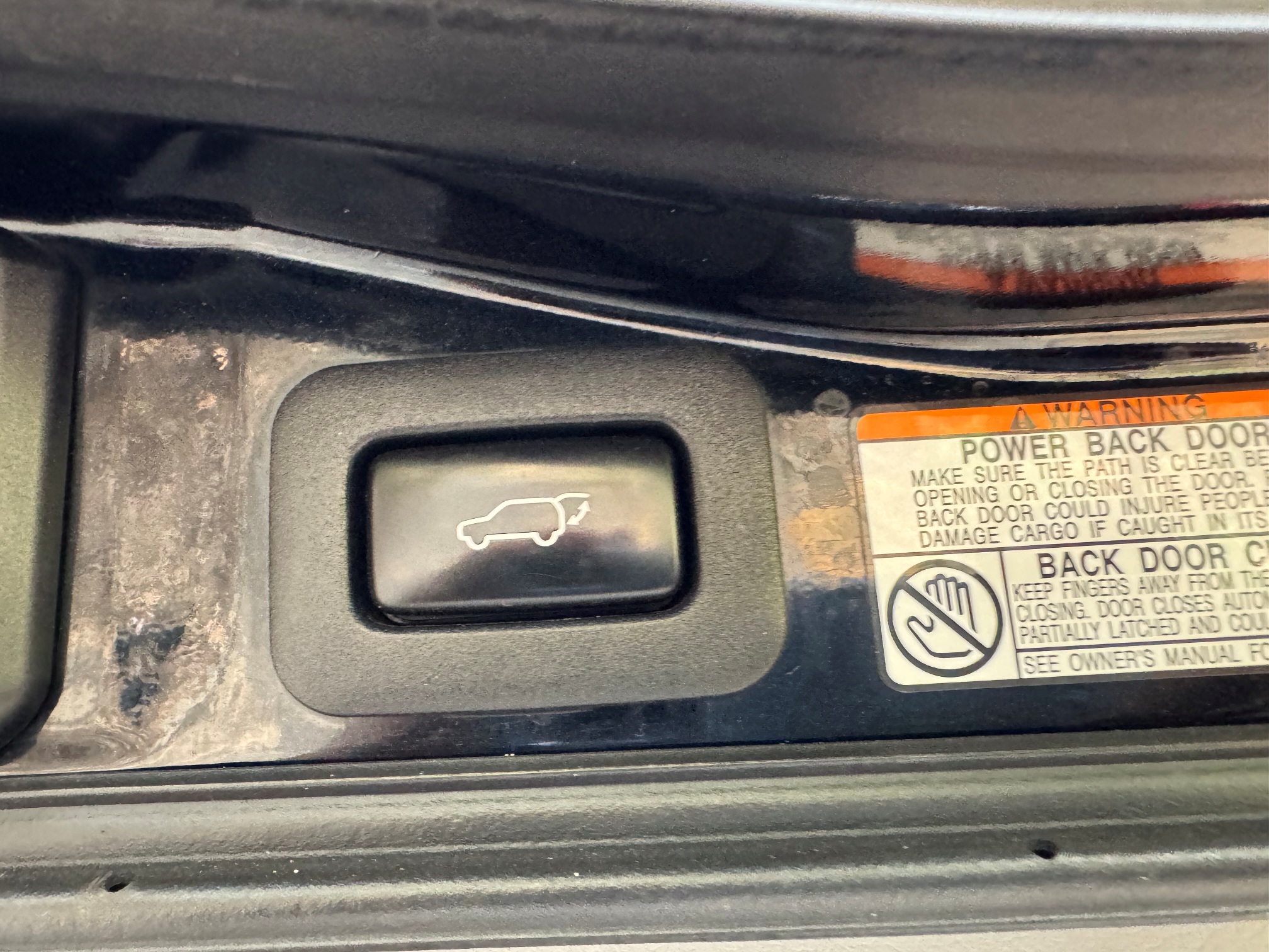 TOYOTA LANDCRIUSER V8 SAHARA