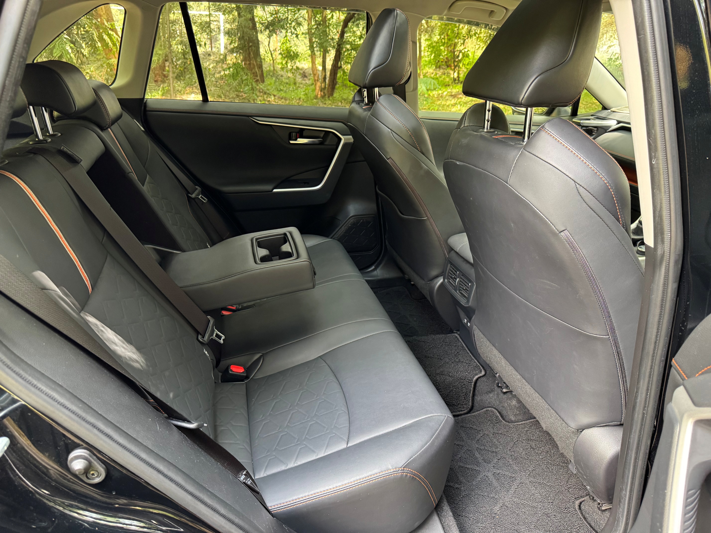 TOYOTA RAV4 ADVENTURE AWD