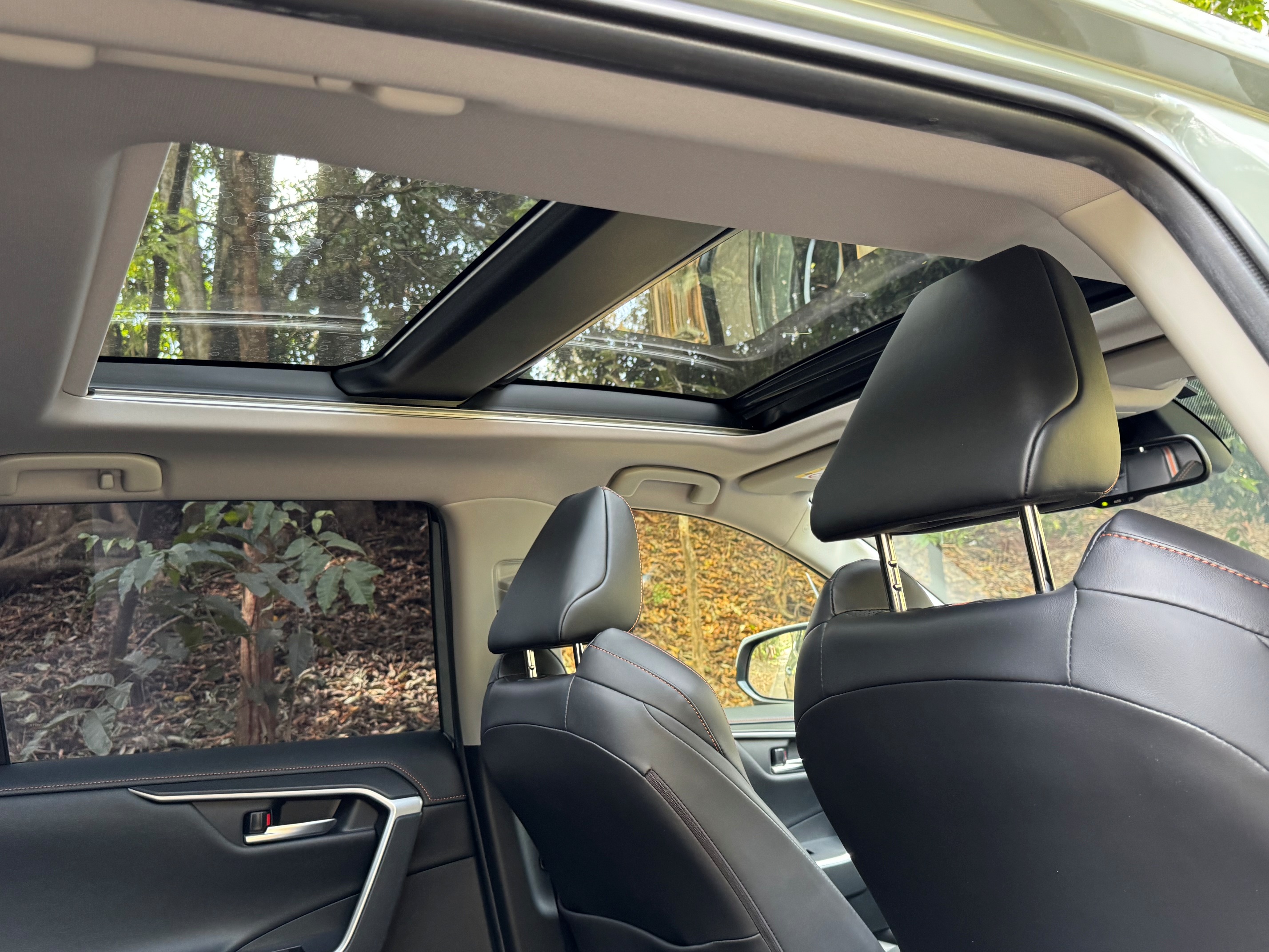 TOYOTA RAV4 ADVENTURE