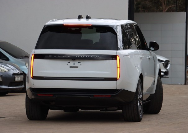 2023 RANGE ROVER AUTOBIOGRAPHY