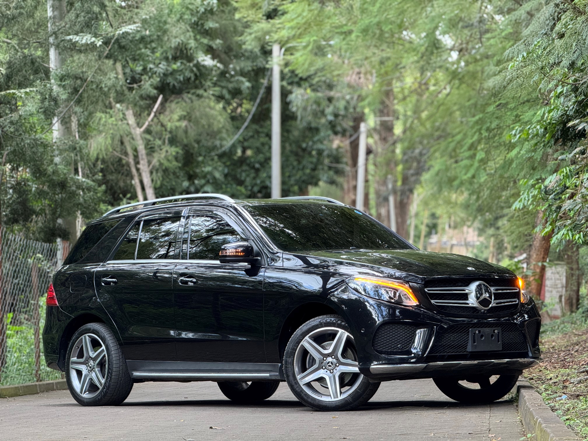 MERCEDES BENZ GLE350d 4MATIC