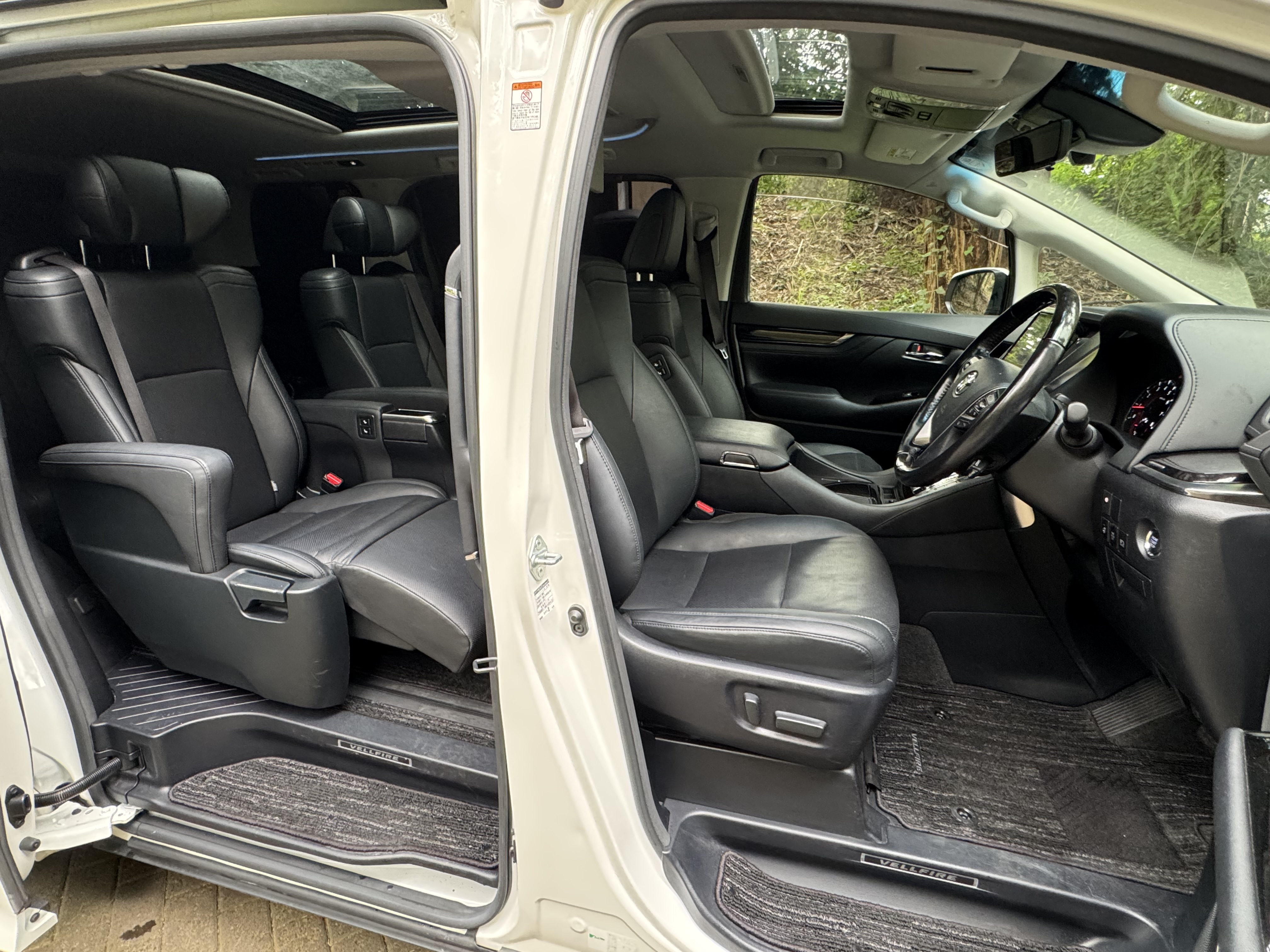2019 TOYOTA VELLFIRE
