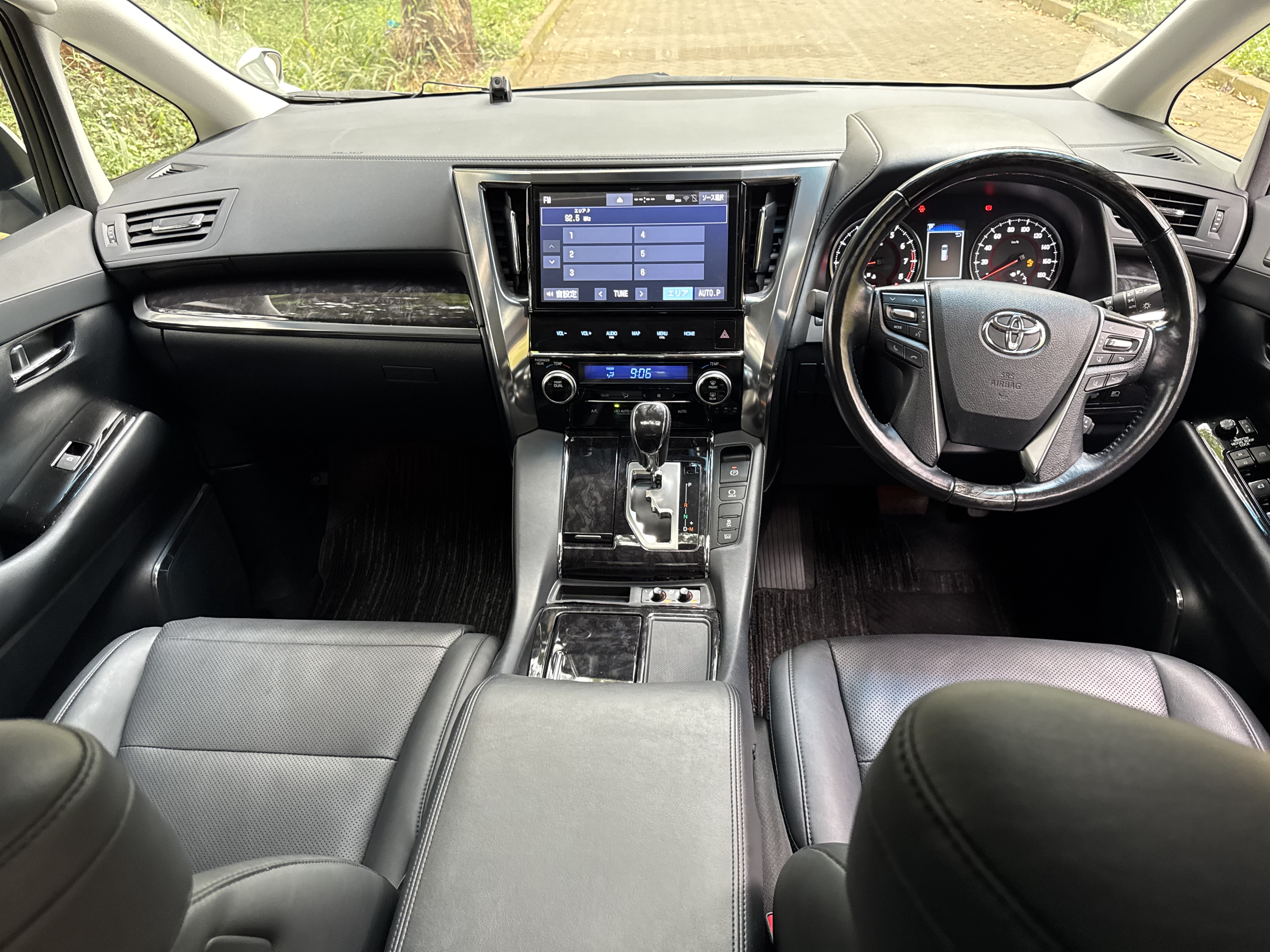 2019 TOYOTA VELLFIRE