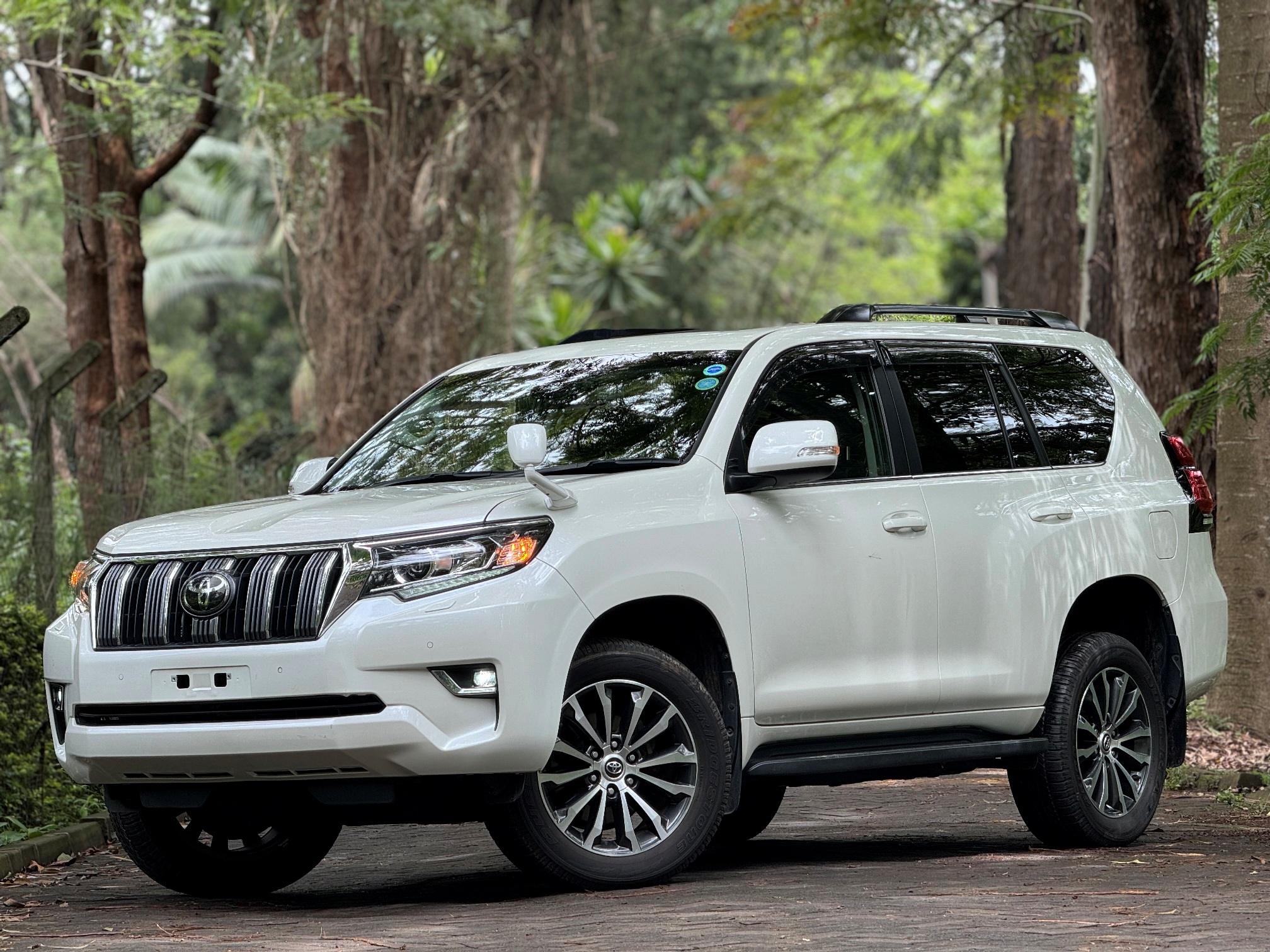 TOYOTA LANDCRUISER PRADO TX.L