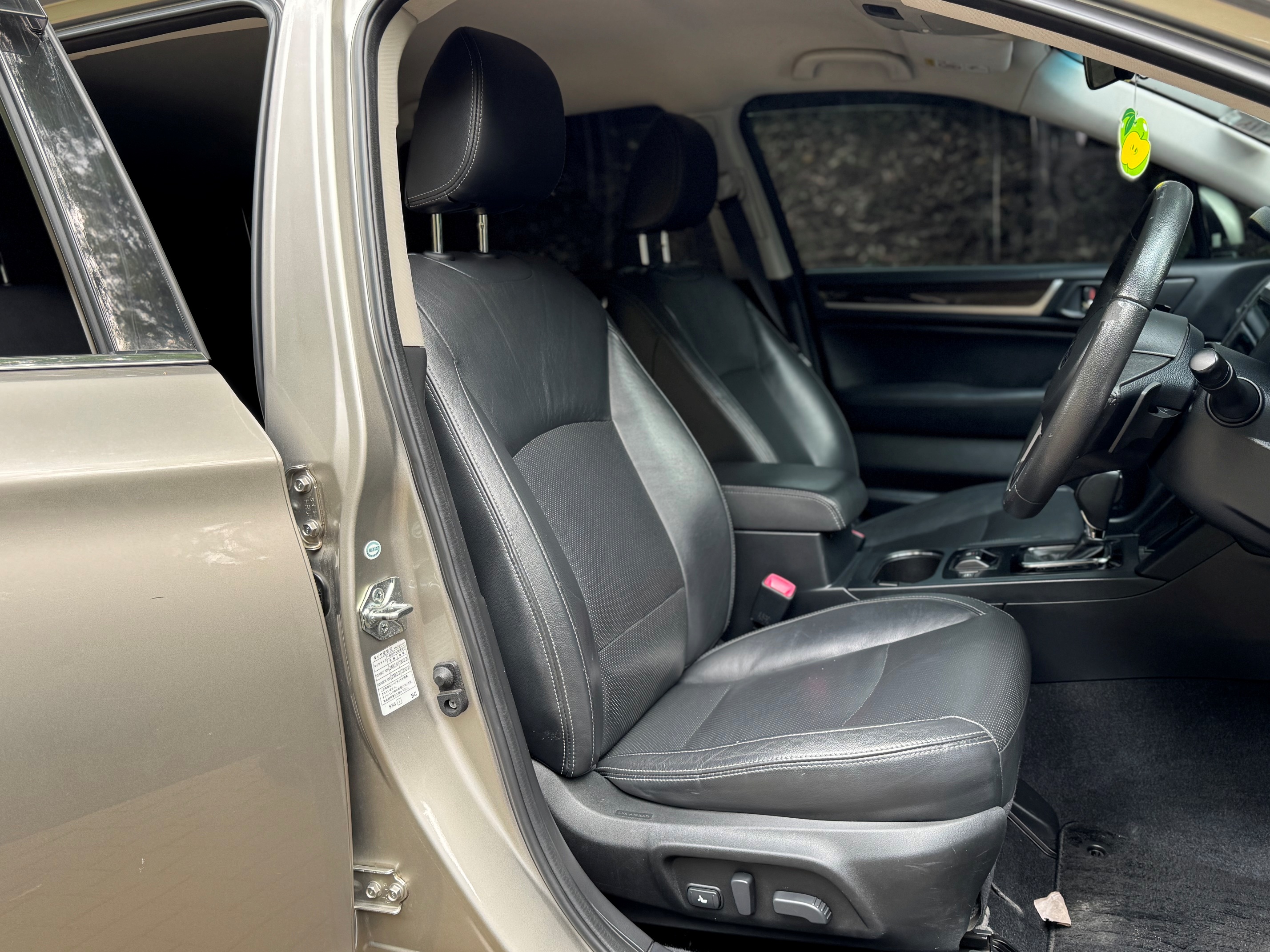 SUBARU OUTBACK