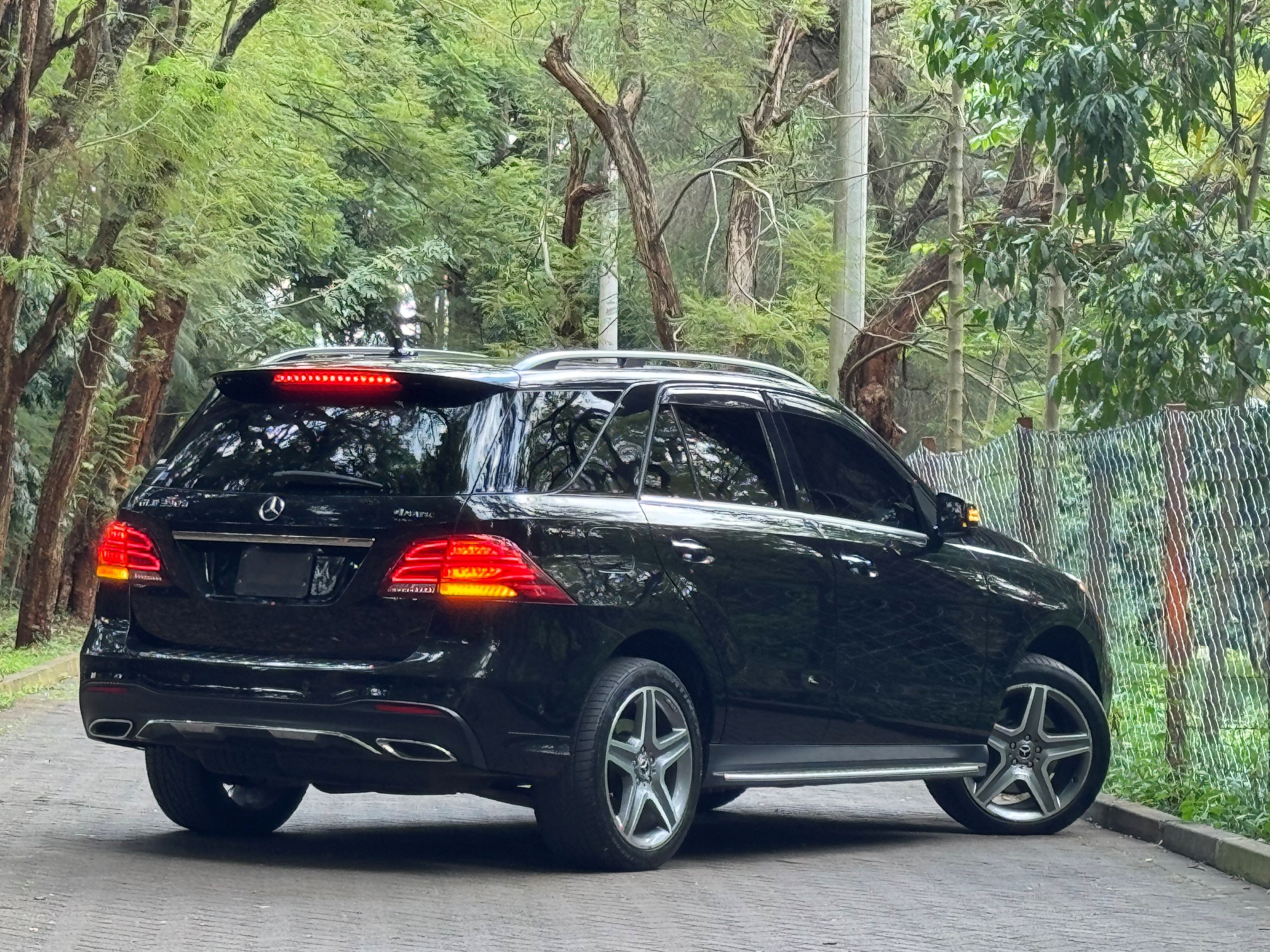 MERCEDES BENZ GLE350d 4MATIC