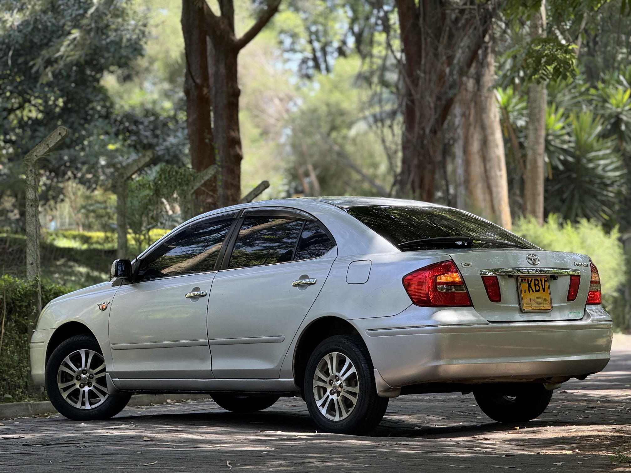 TOYOTA PREMIO G GRADE