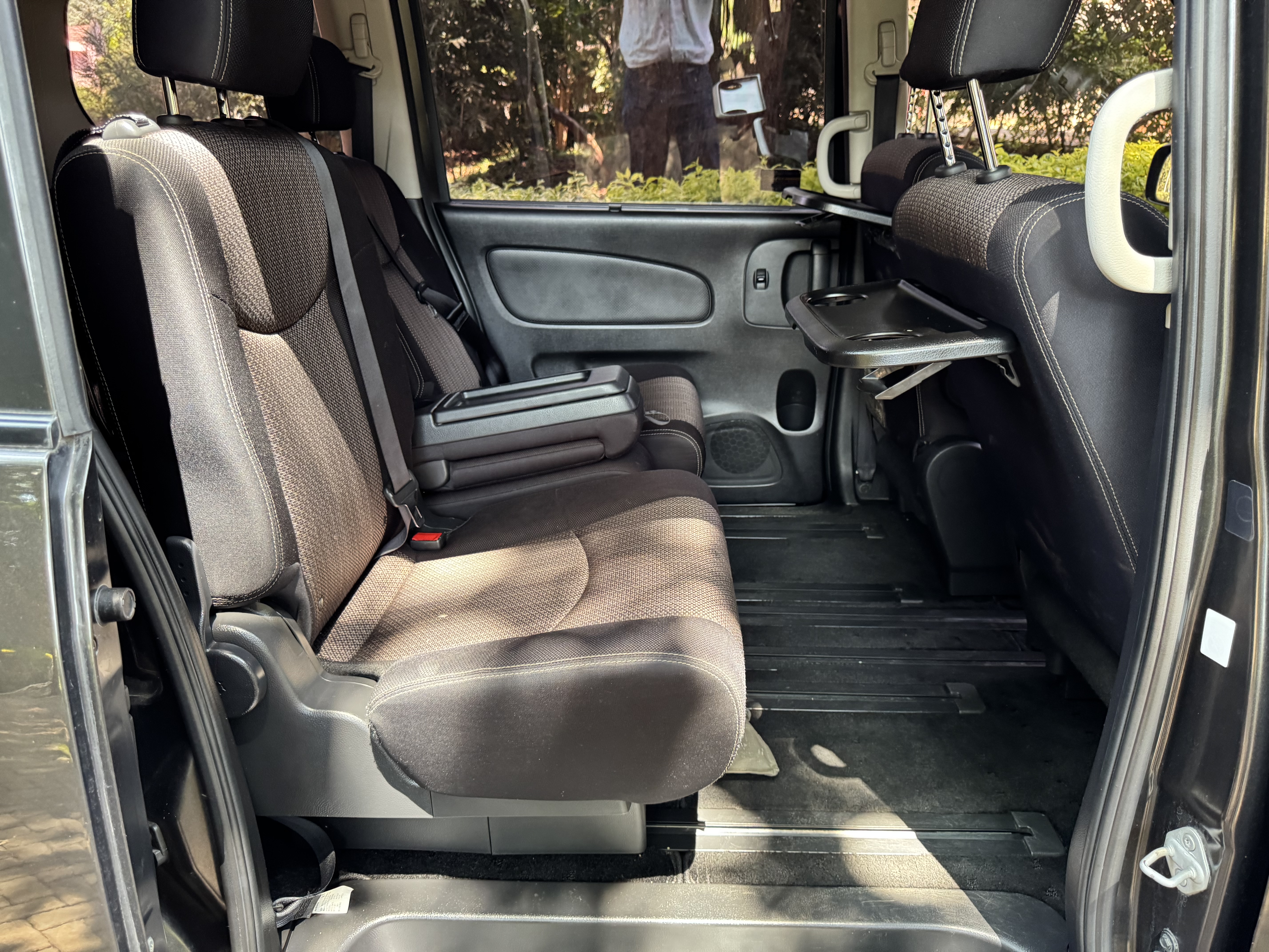 2014 NISSAN SERENA