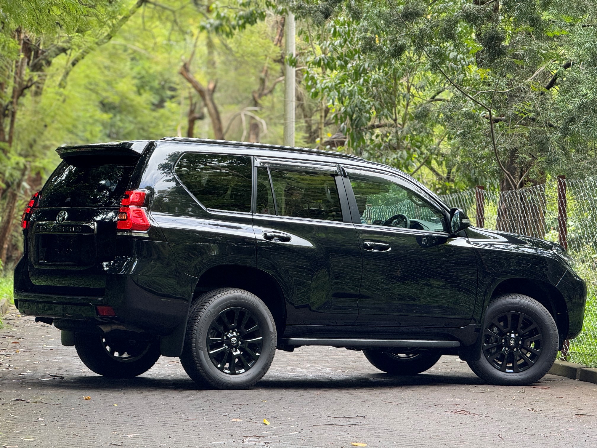 TOYOTA LANDCRUISER PRADO TX.L