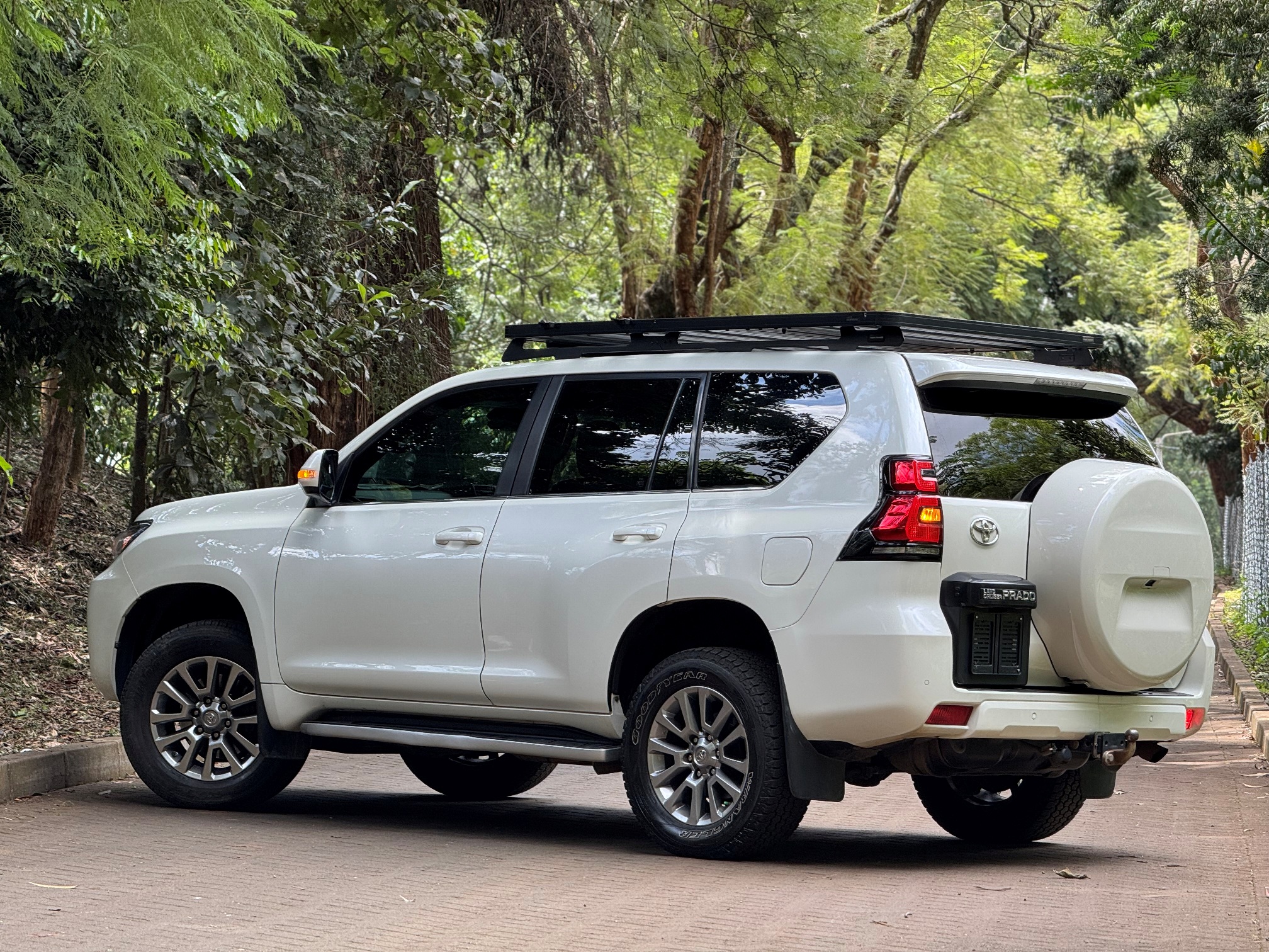 2018 TOYOTA LANDCRUISER PRADO VX.L