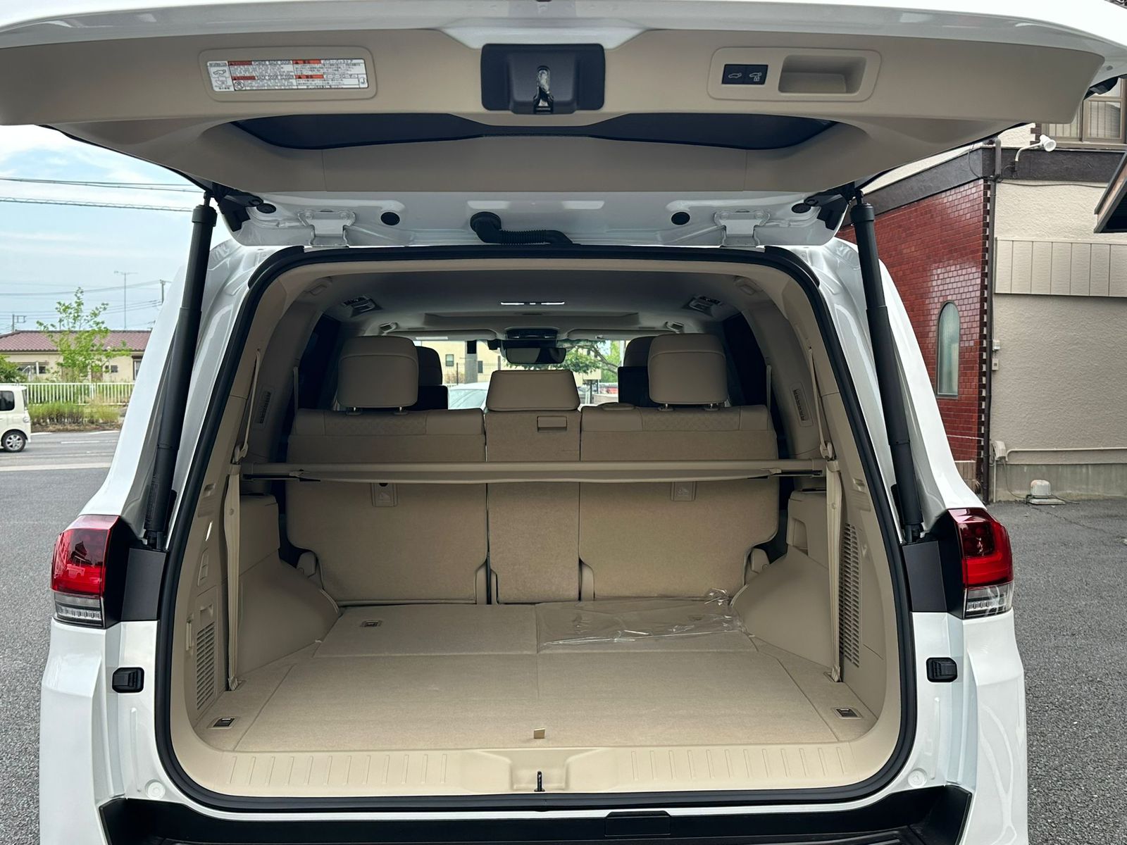 TOYOTA LANDCRUISER LC300 ZX