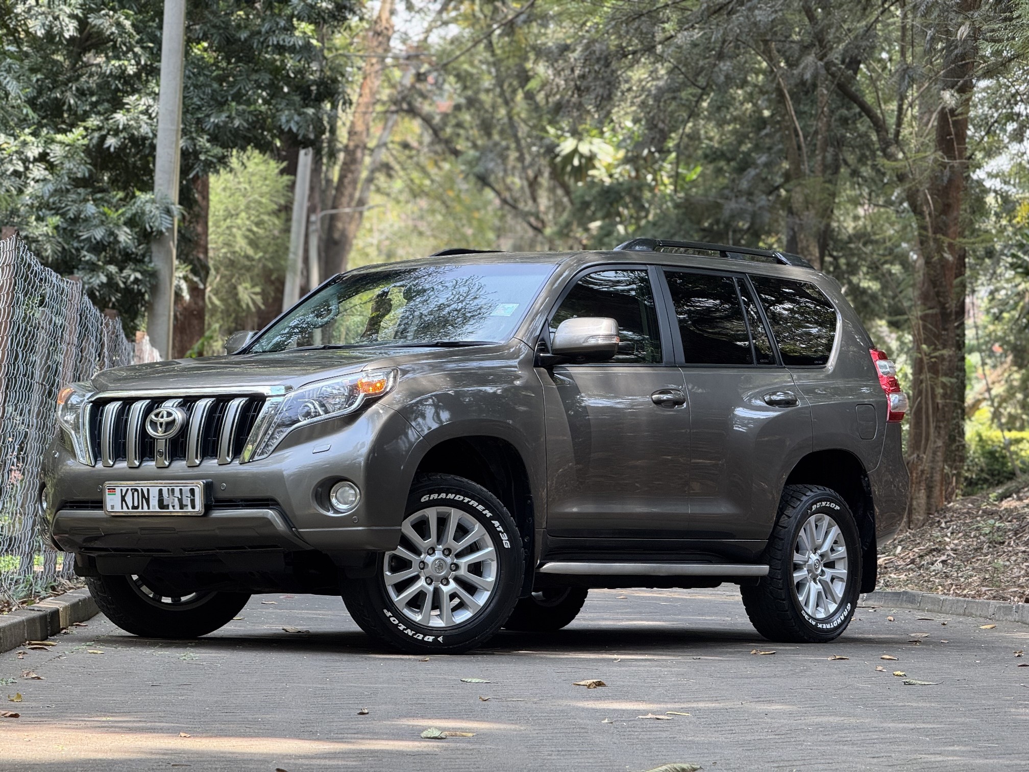 TOYOTA LANDCRUISER PRADO VX.L