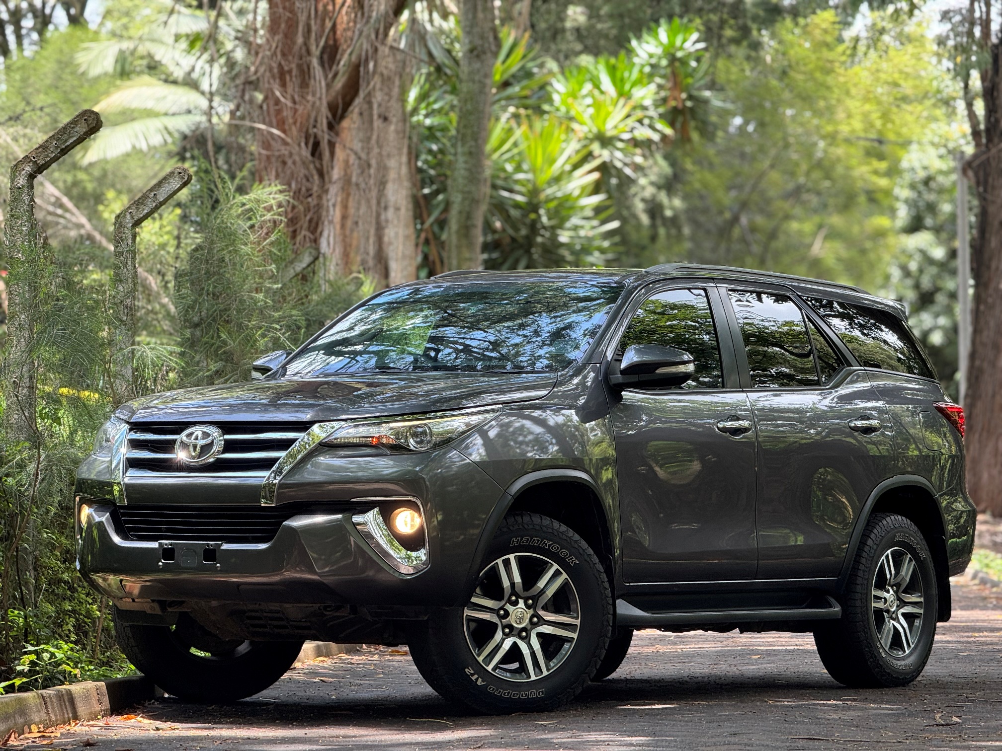 TOYOTA FORTUNER