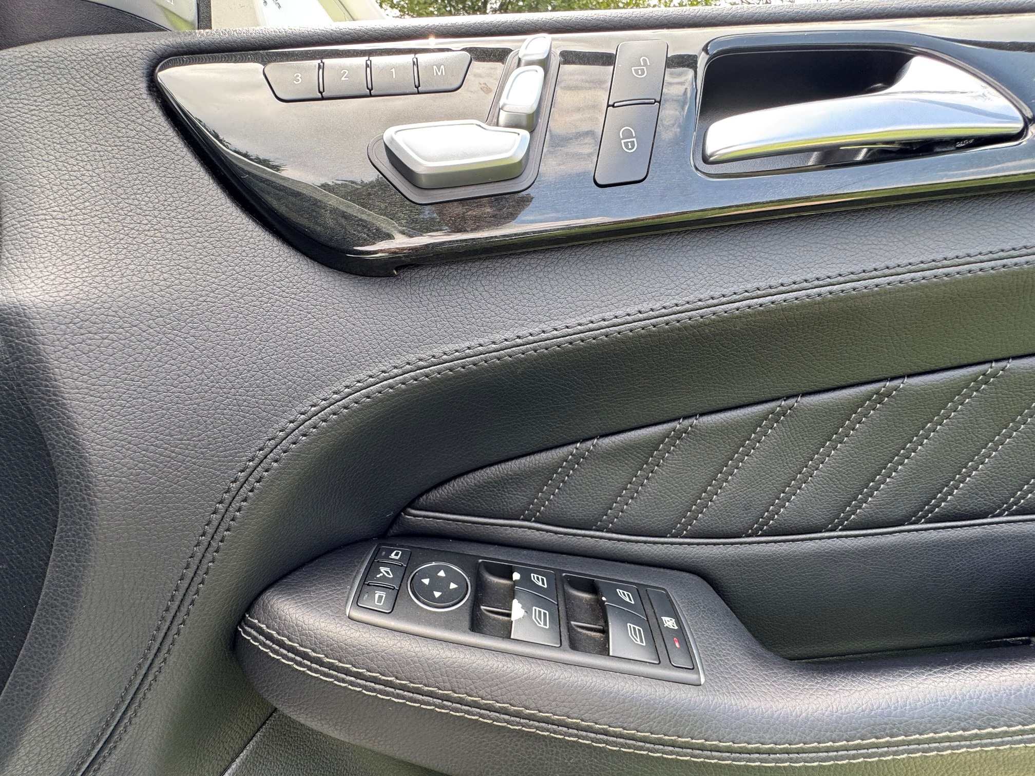 MERCEDES BENZ GLE350d 4MATIC