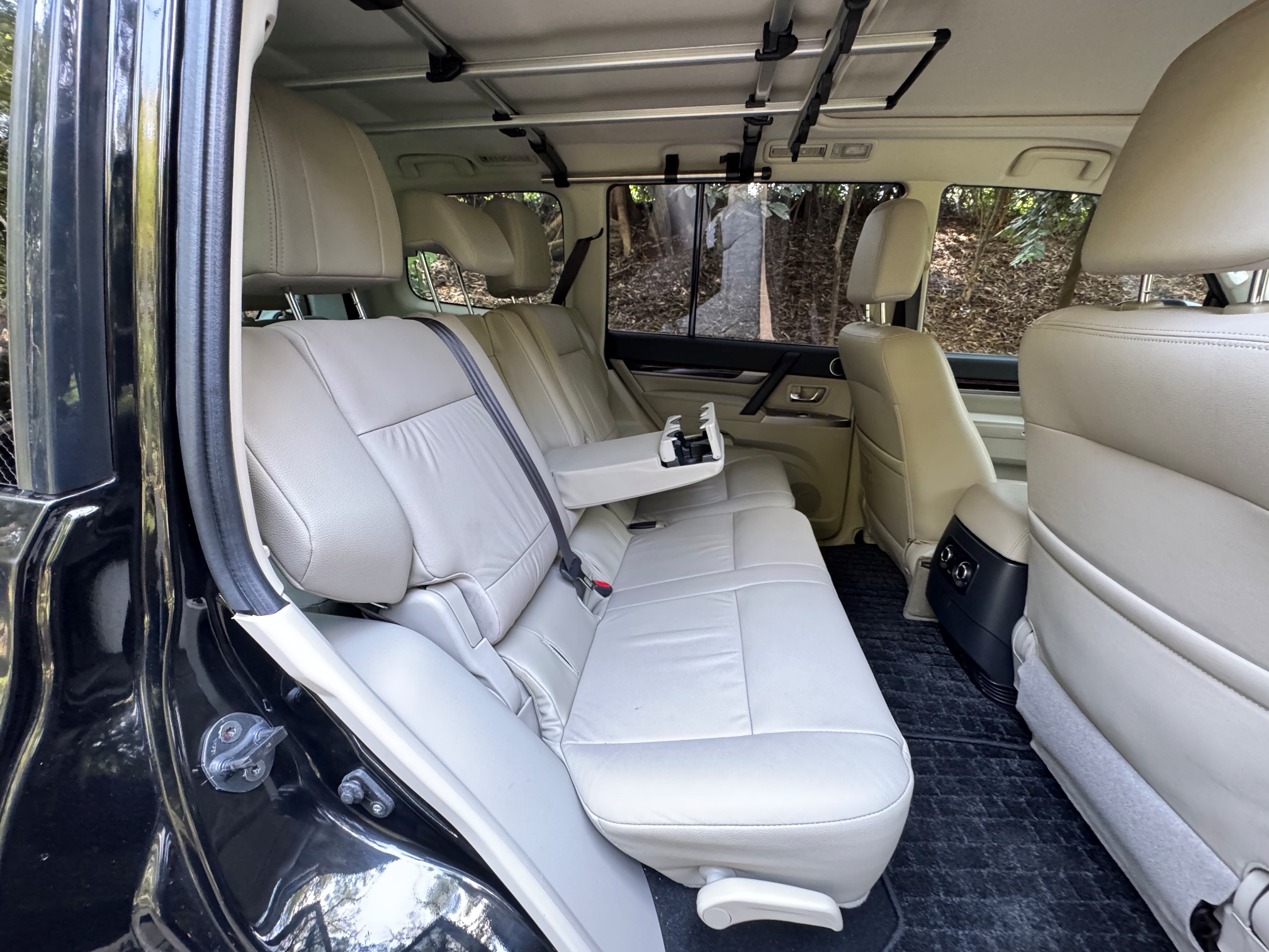 MITSUBISHI PAJERO DI.D EXCEED