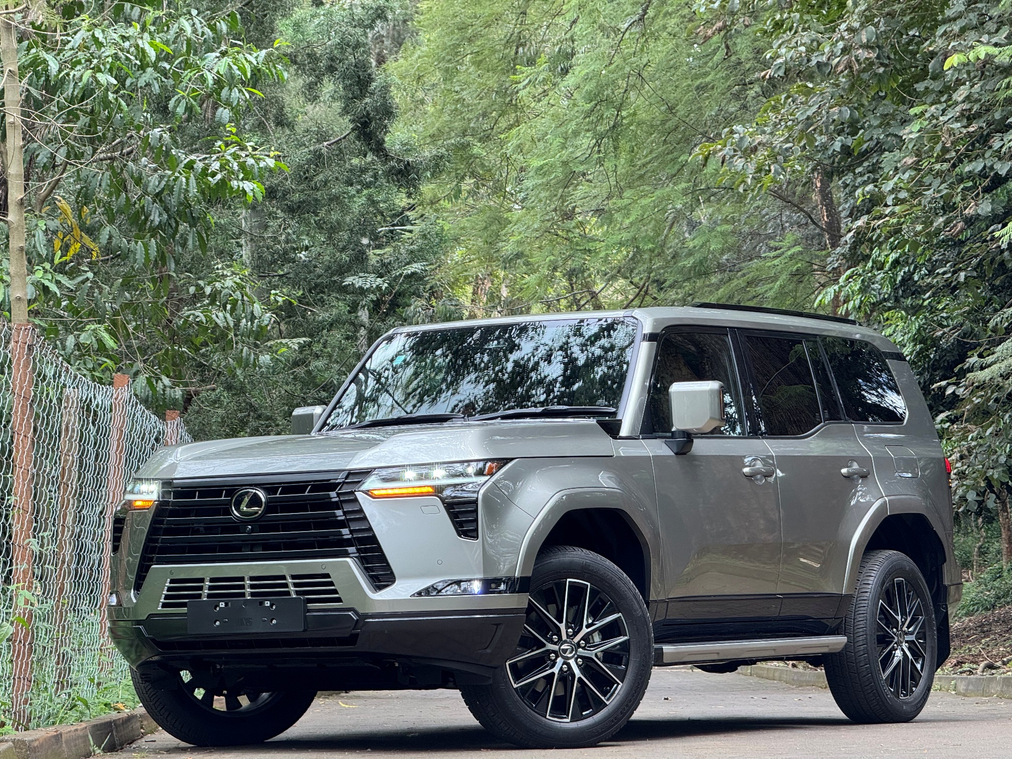 LEXUS GX550