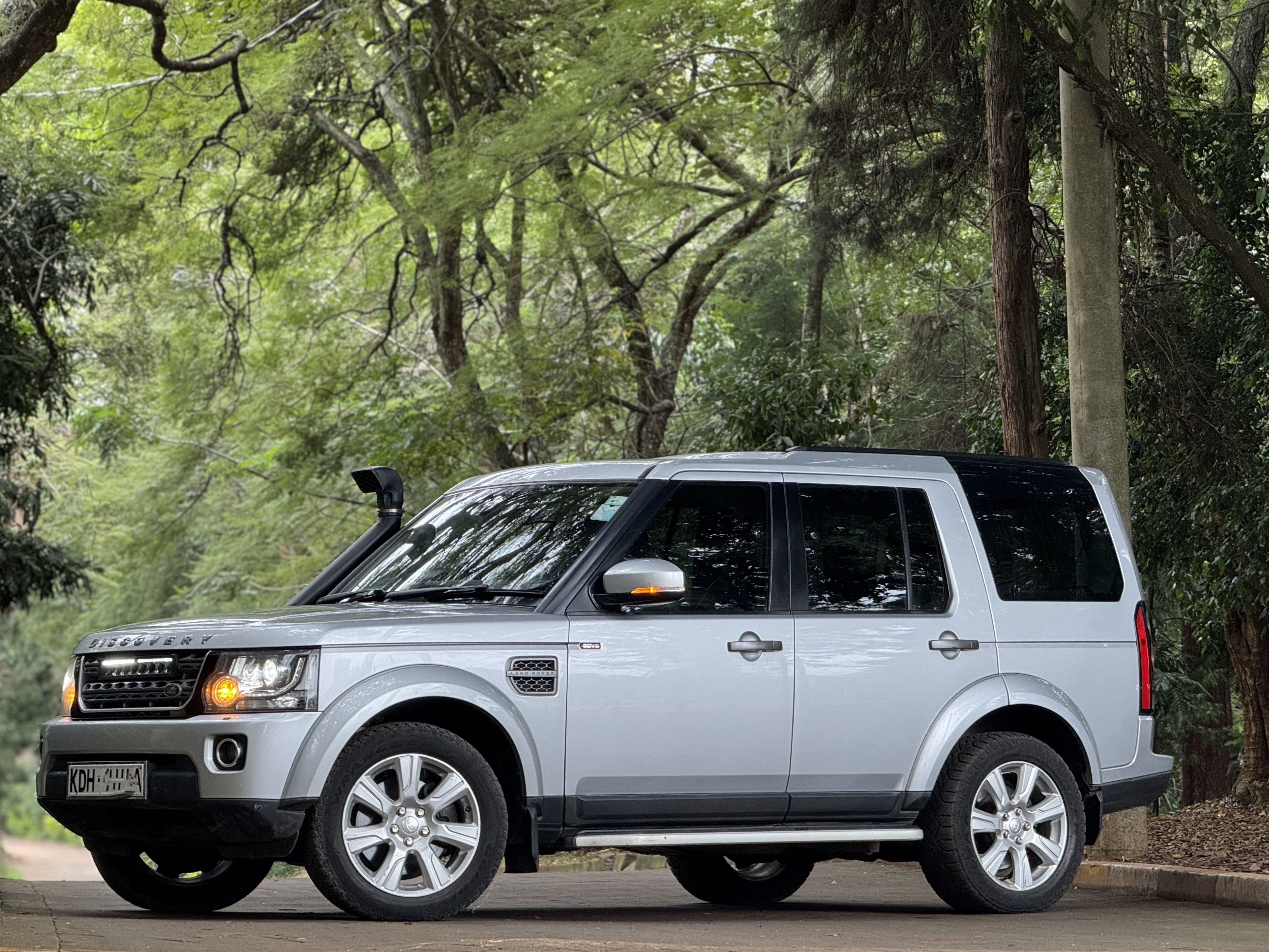 2015 LANDROVER DISCOVERY 4