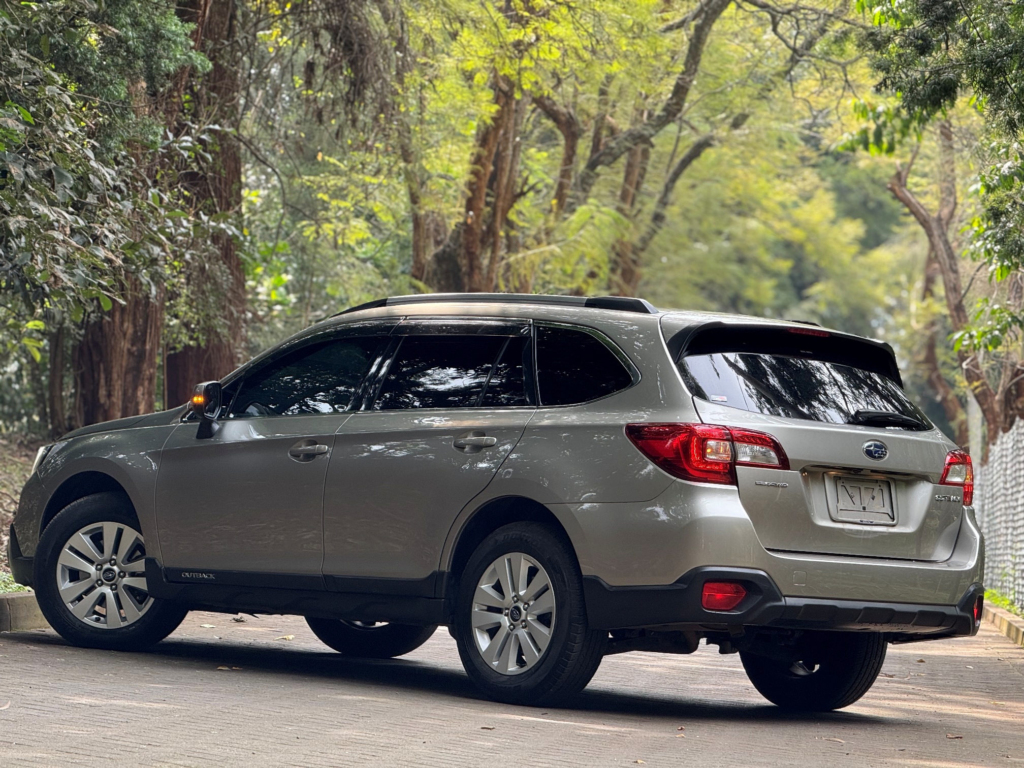 SUBARU OUTBACK