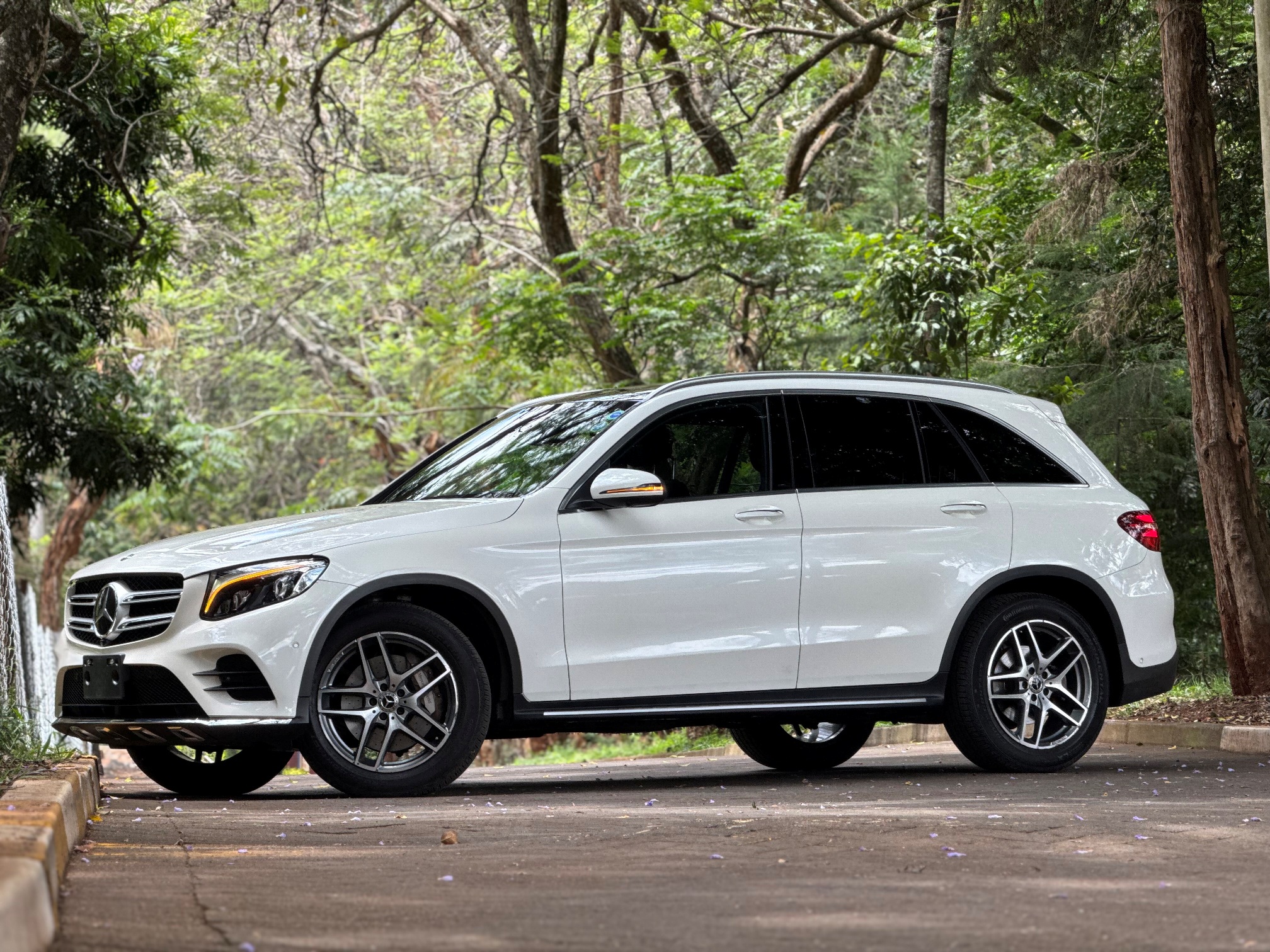MERCEDES BENZ GLC250 4MATIC