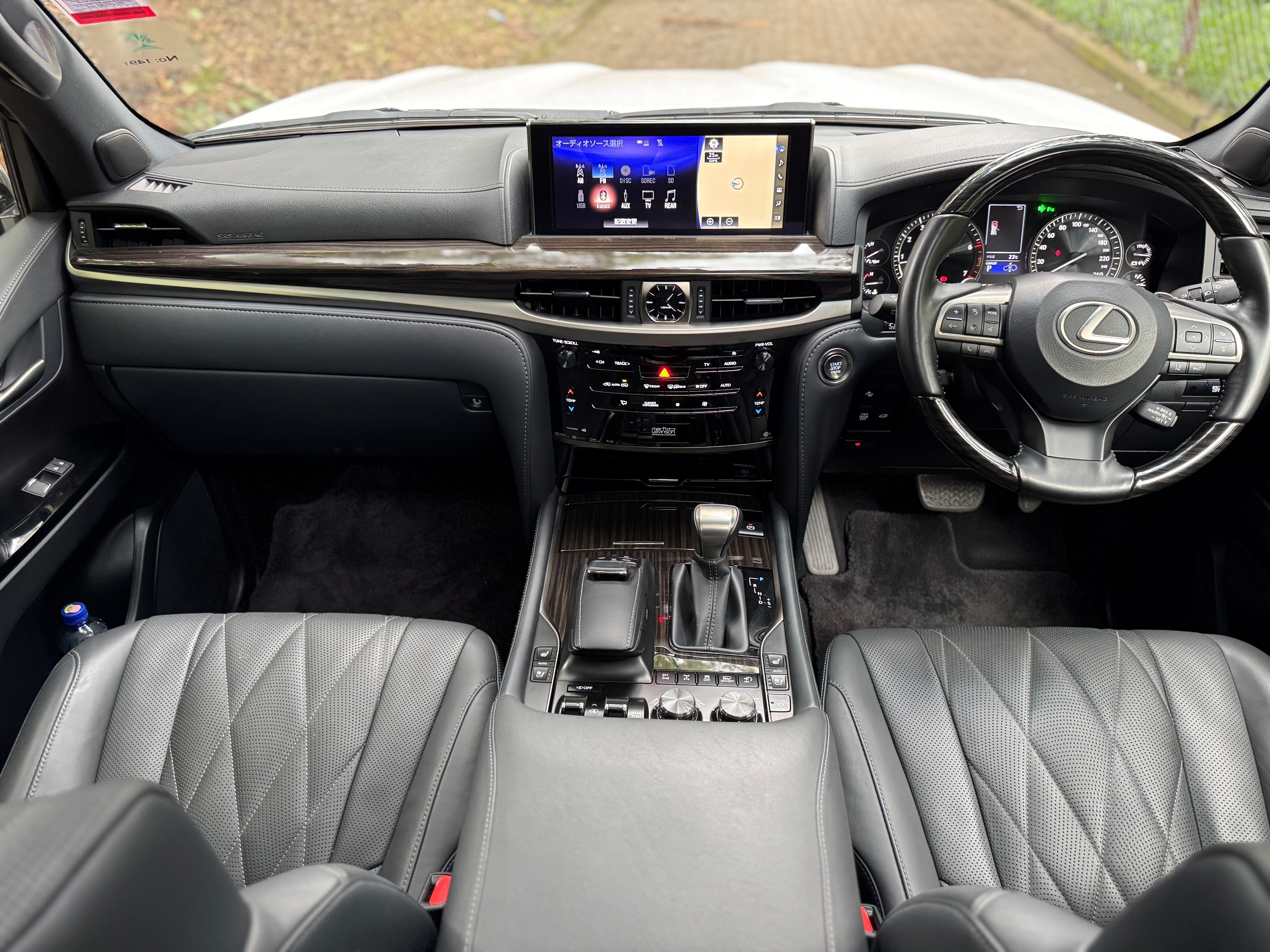 LEXUS LX570