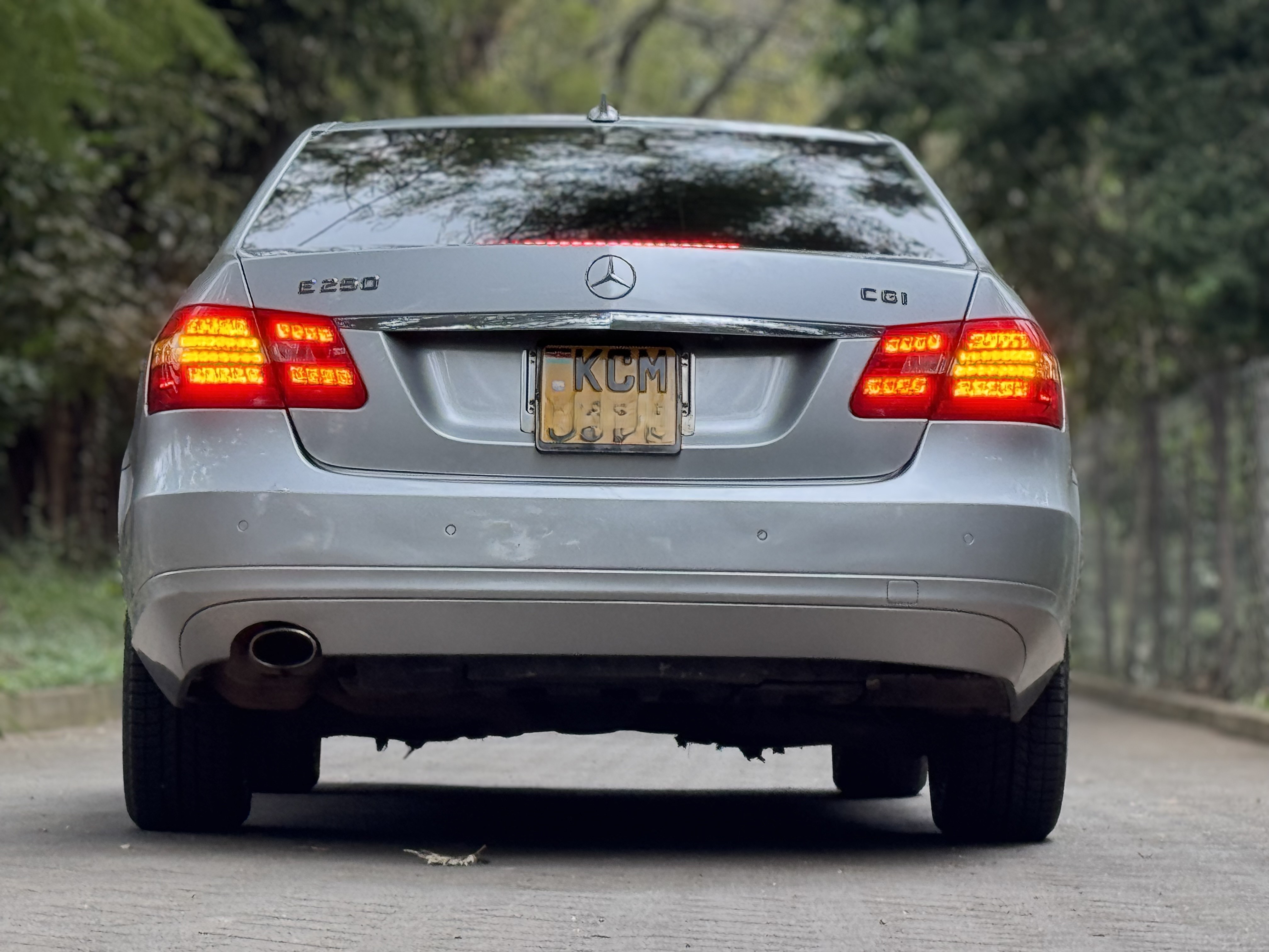 2010 MERCEDES BENZ E250