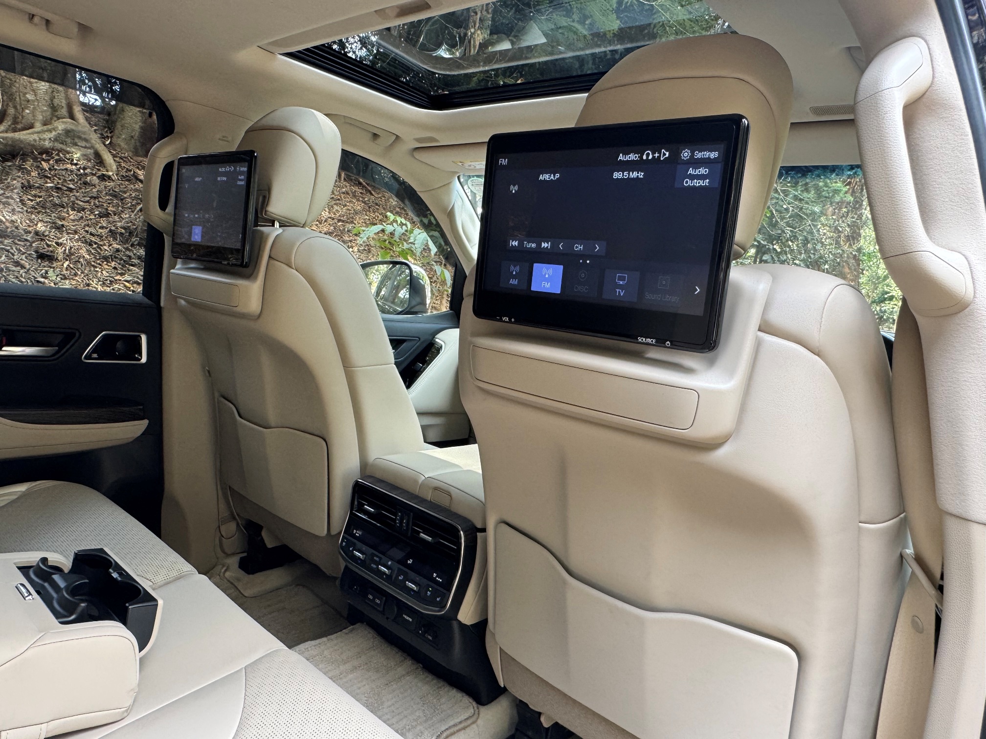 TOYOTA LANDCRUISER LC300