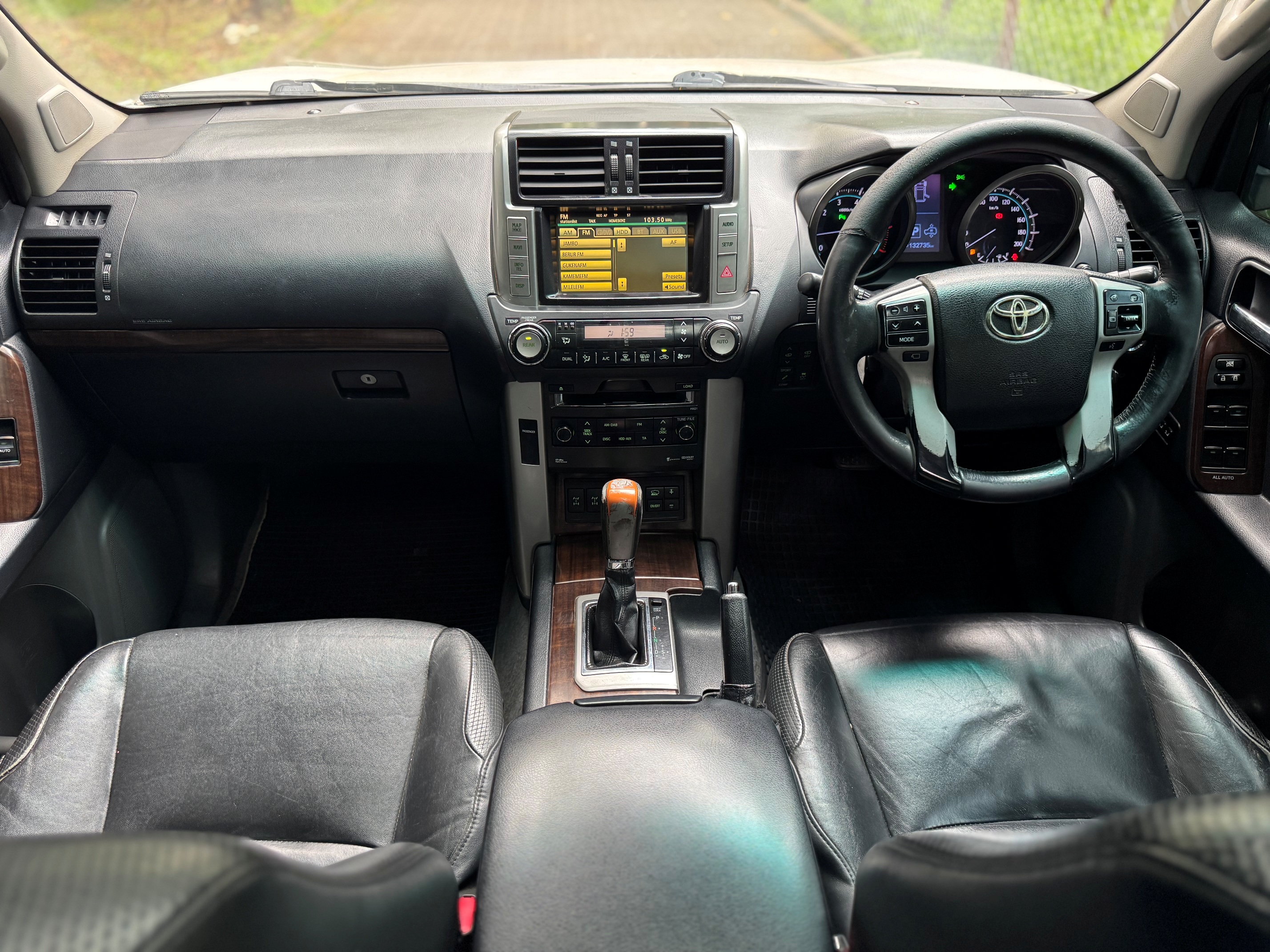TOYOTA LANDCRUISER PRADO VX