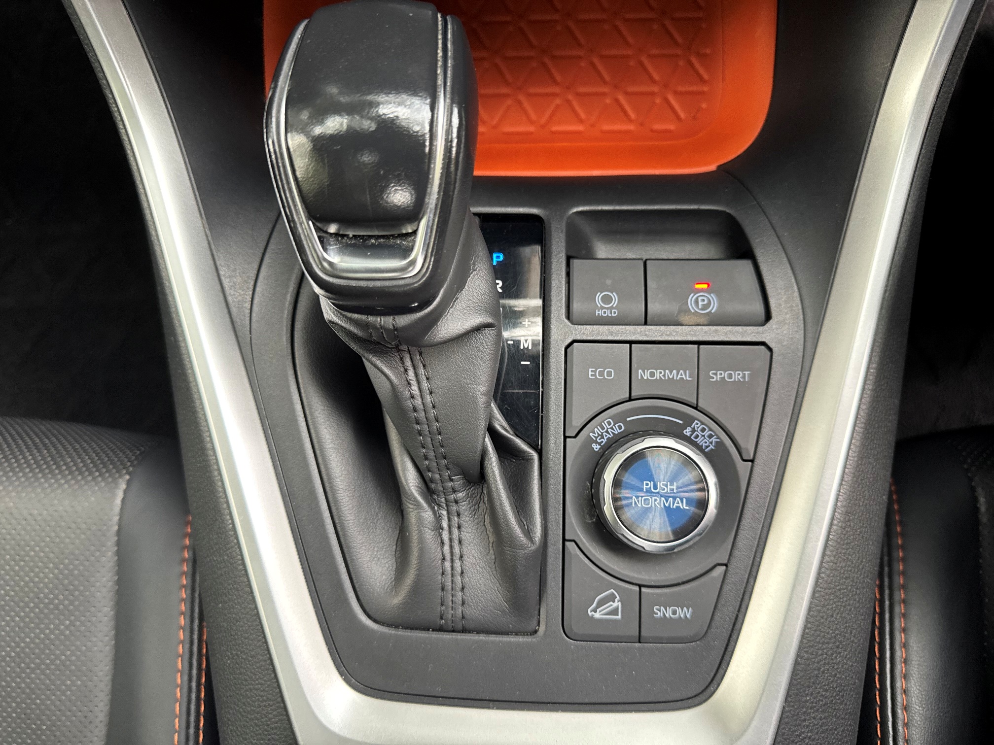 TOYOTA RAV4 ADVENTURE