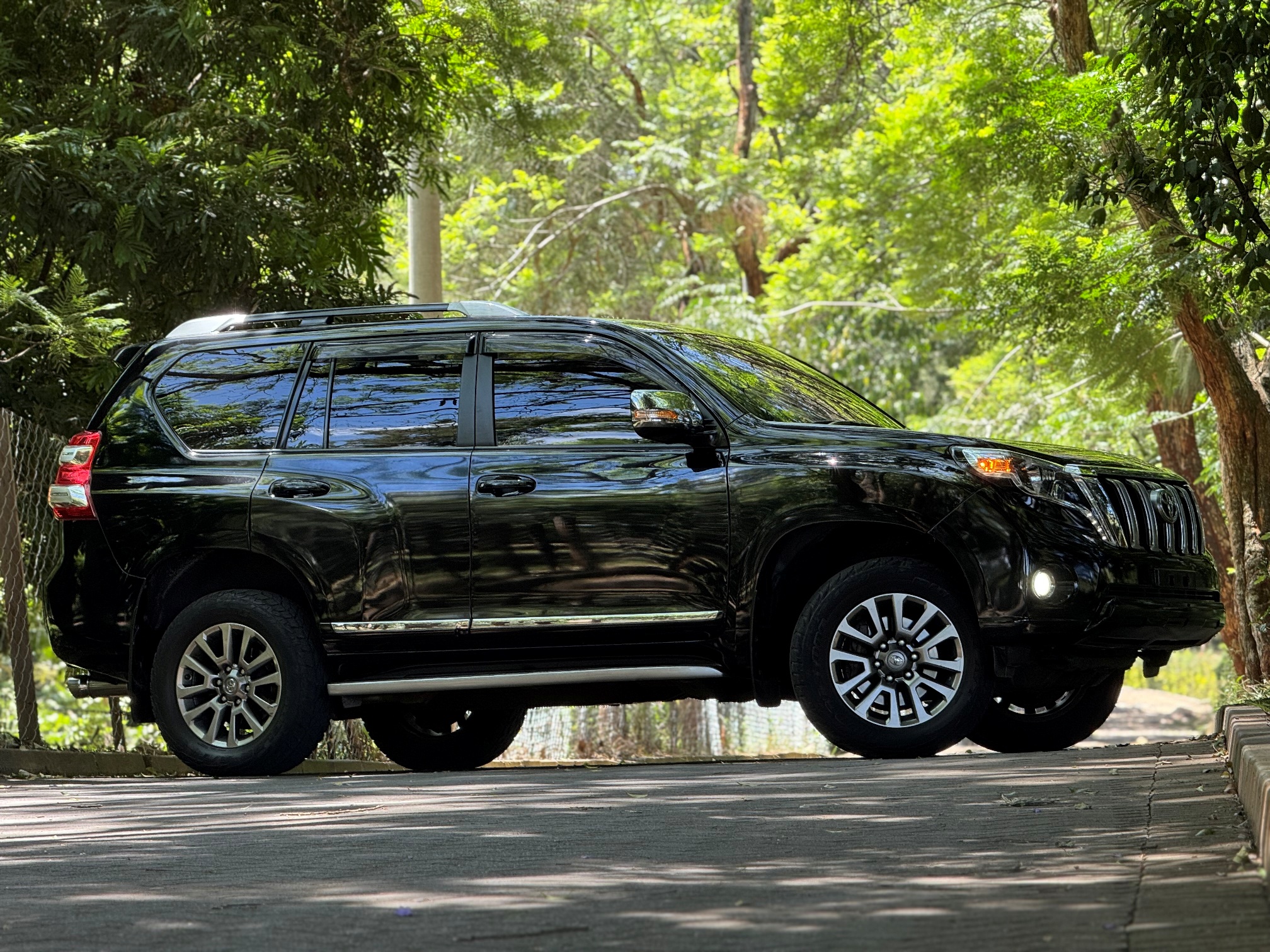 2017 TOYOTA PRADO TX.L