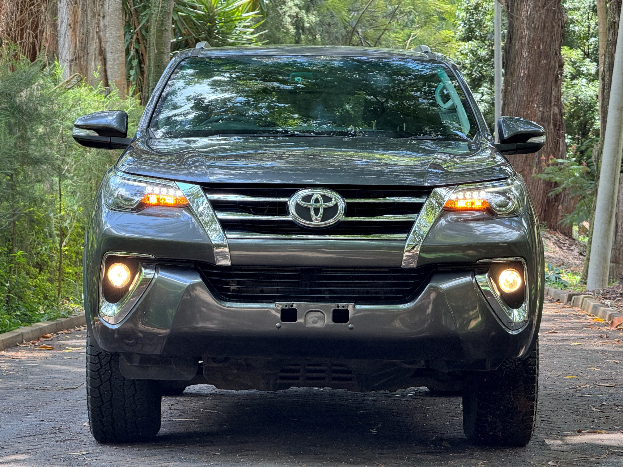 TOYOTA FORTUNER