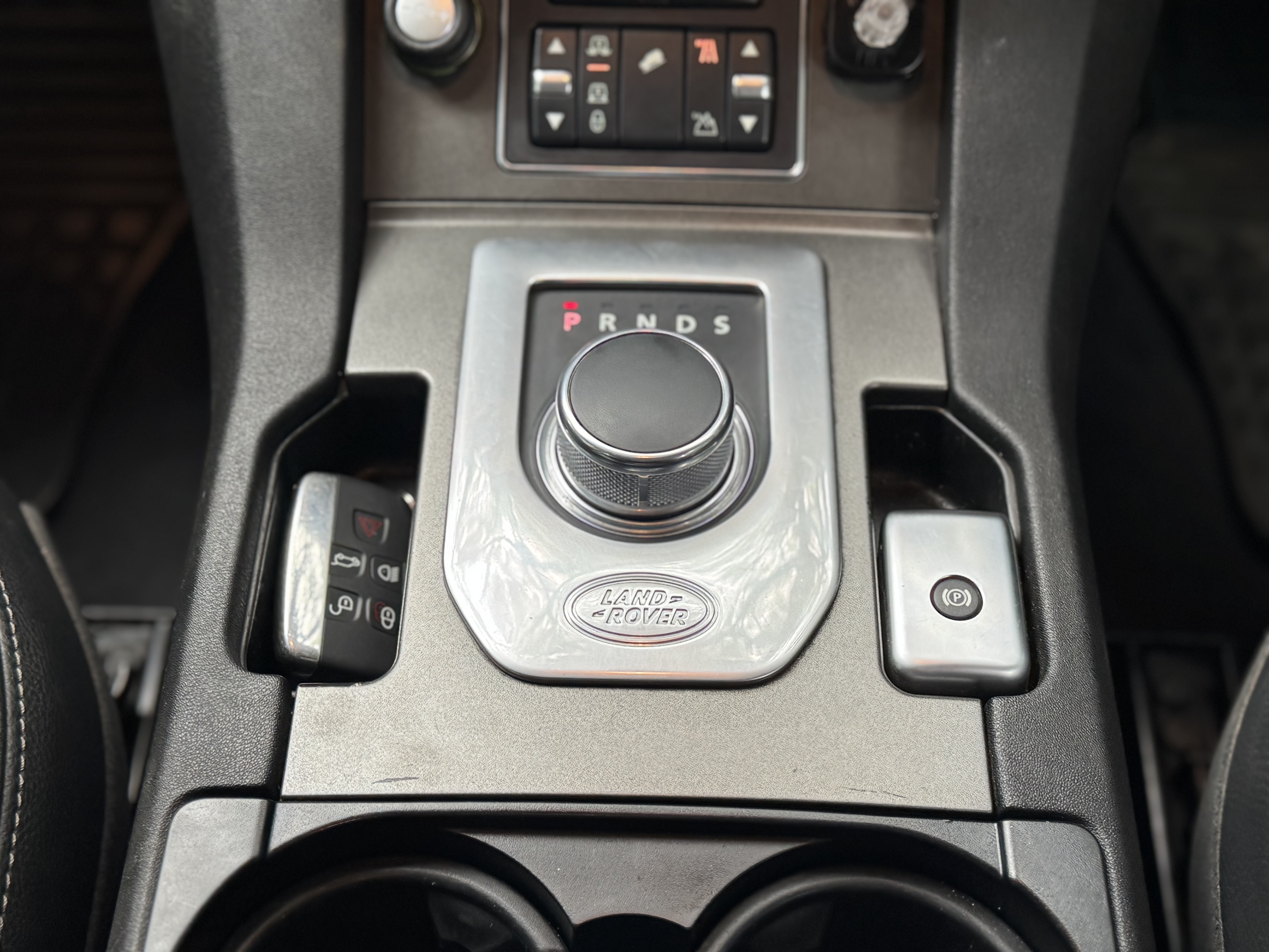 2015 LANDROVER DISCOVERY 4