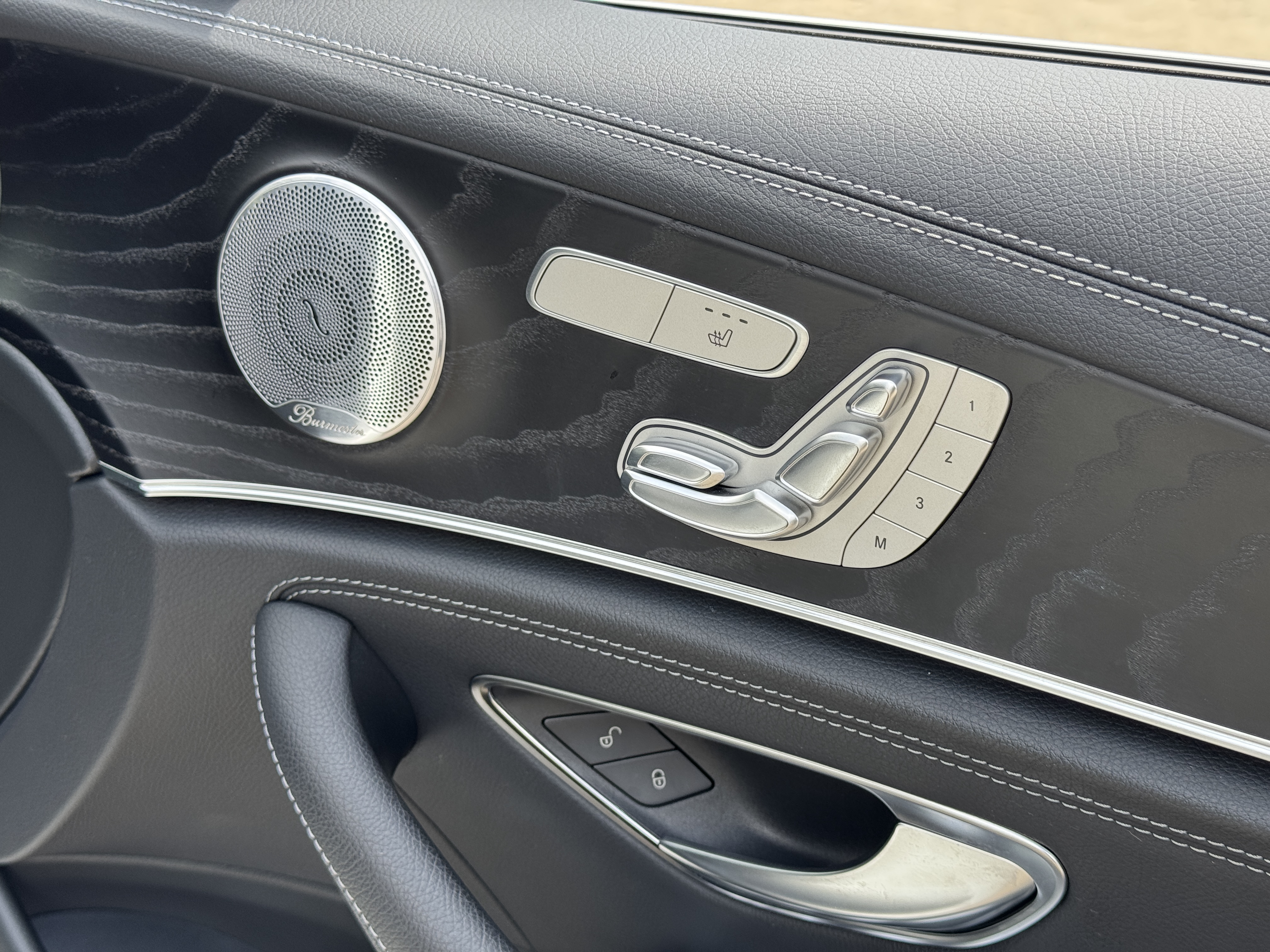2020 MERECEDES BENZ E200