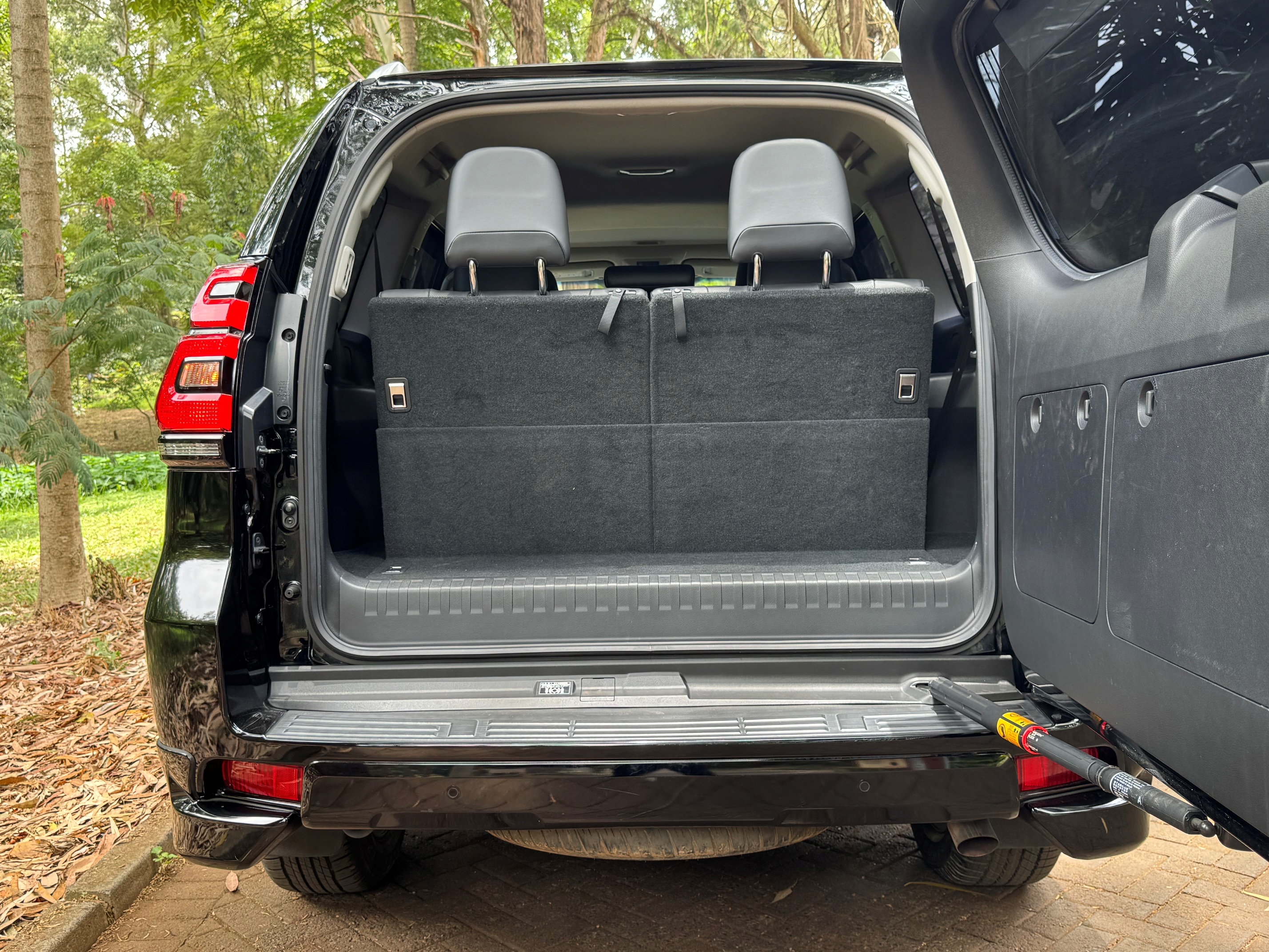 TOYOTA LANDCRUISER PRADO