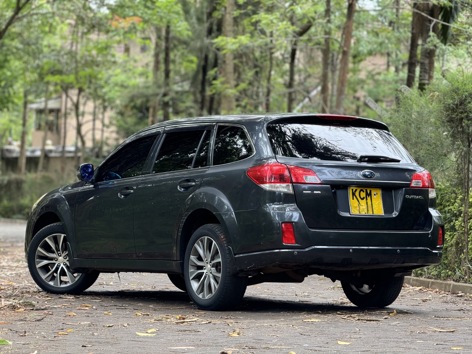 2011 SUBARU OUTBACK