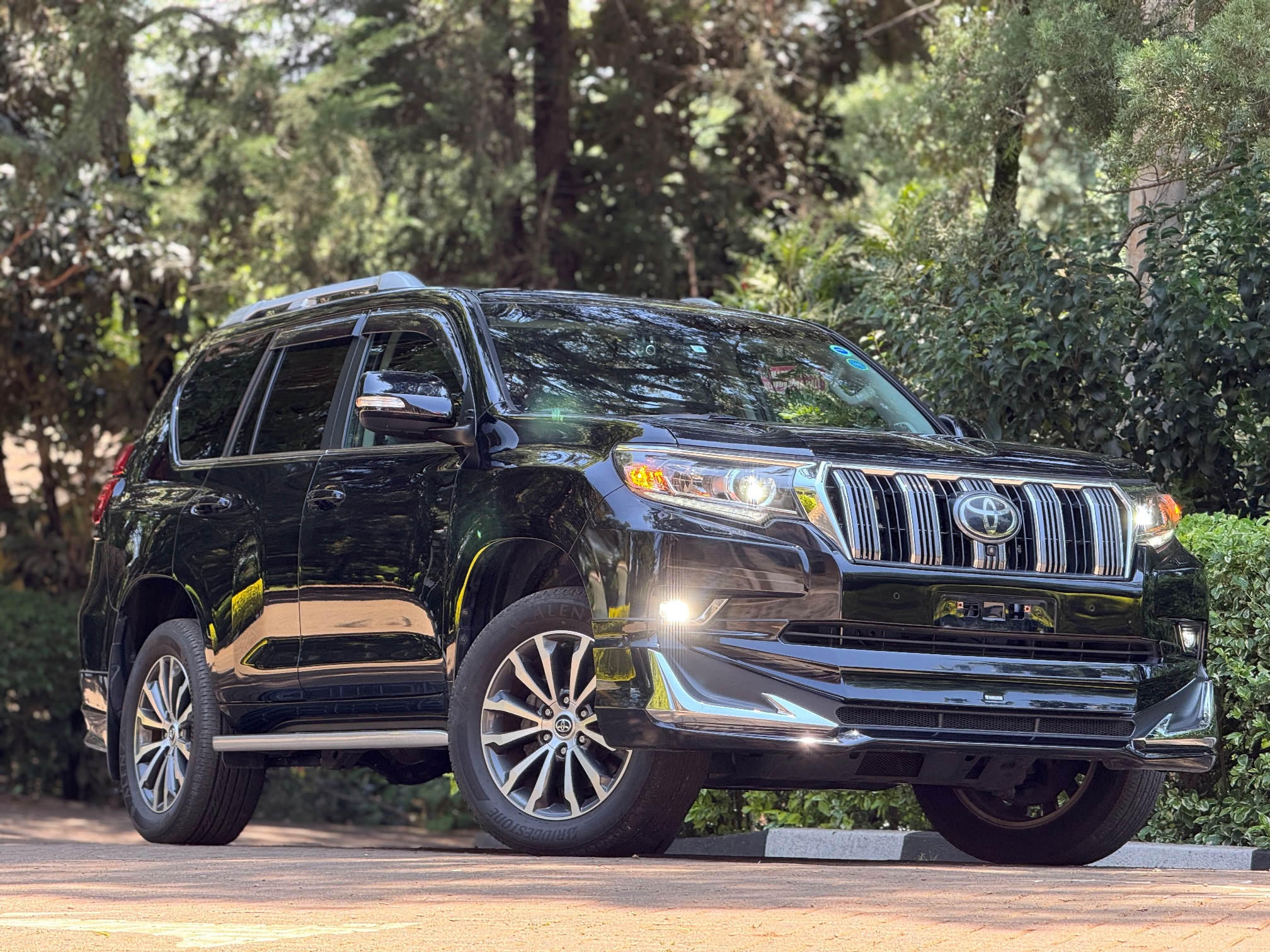 TOYOTA LANDCRUISER PRADO TZ.G