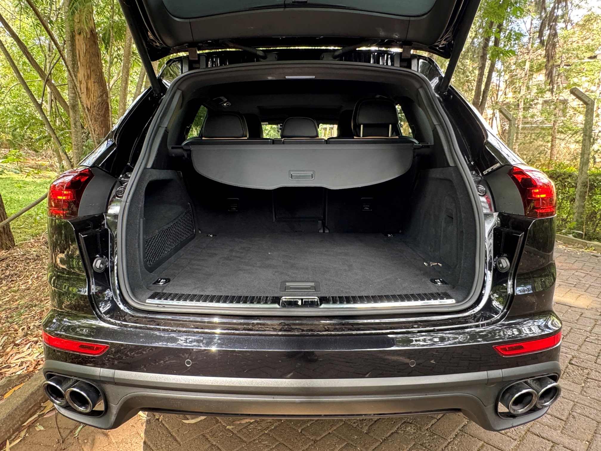 PORSCHE CAYENNE PLATINUM