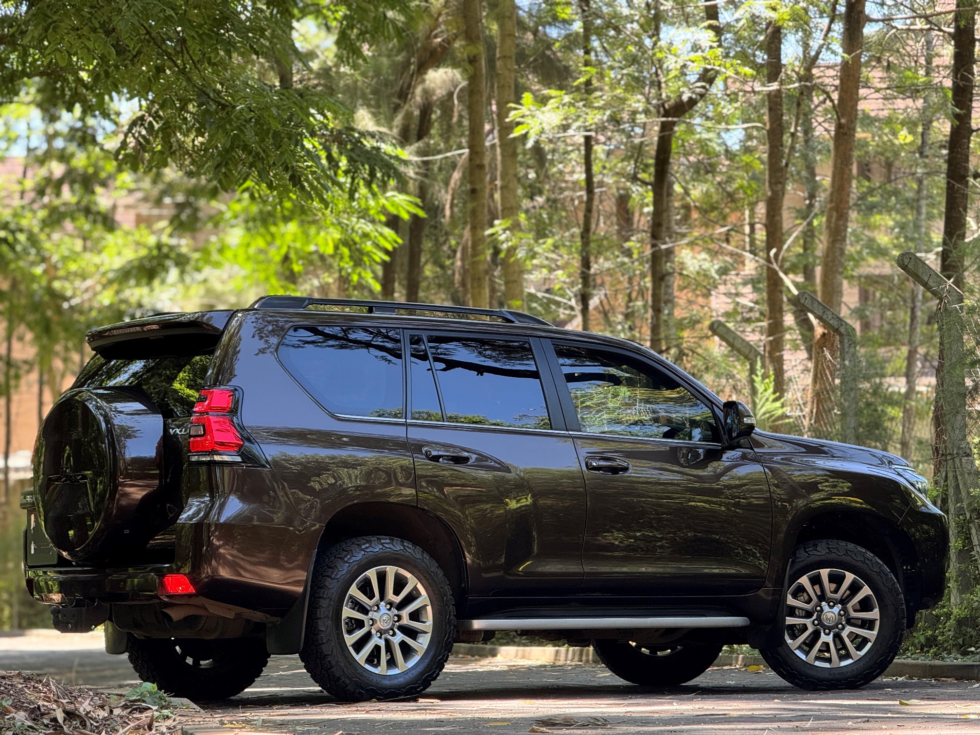 TOYOTA LANDCRUISER PRADO VX.L