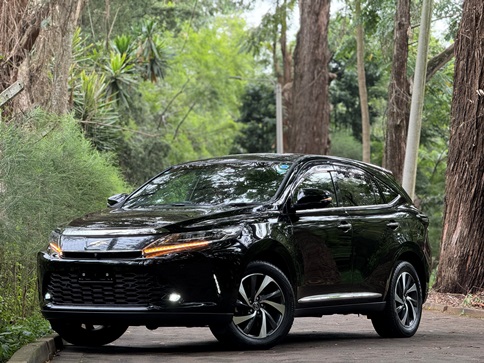 TOYOTA HARRIER TURBO 4WD
