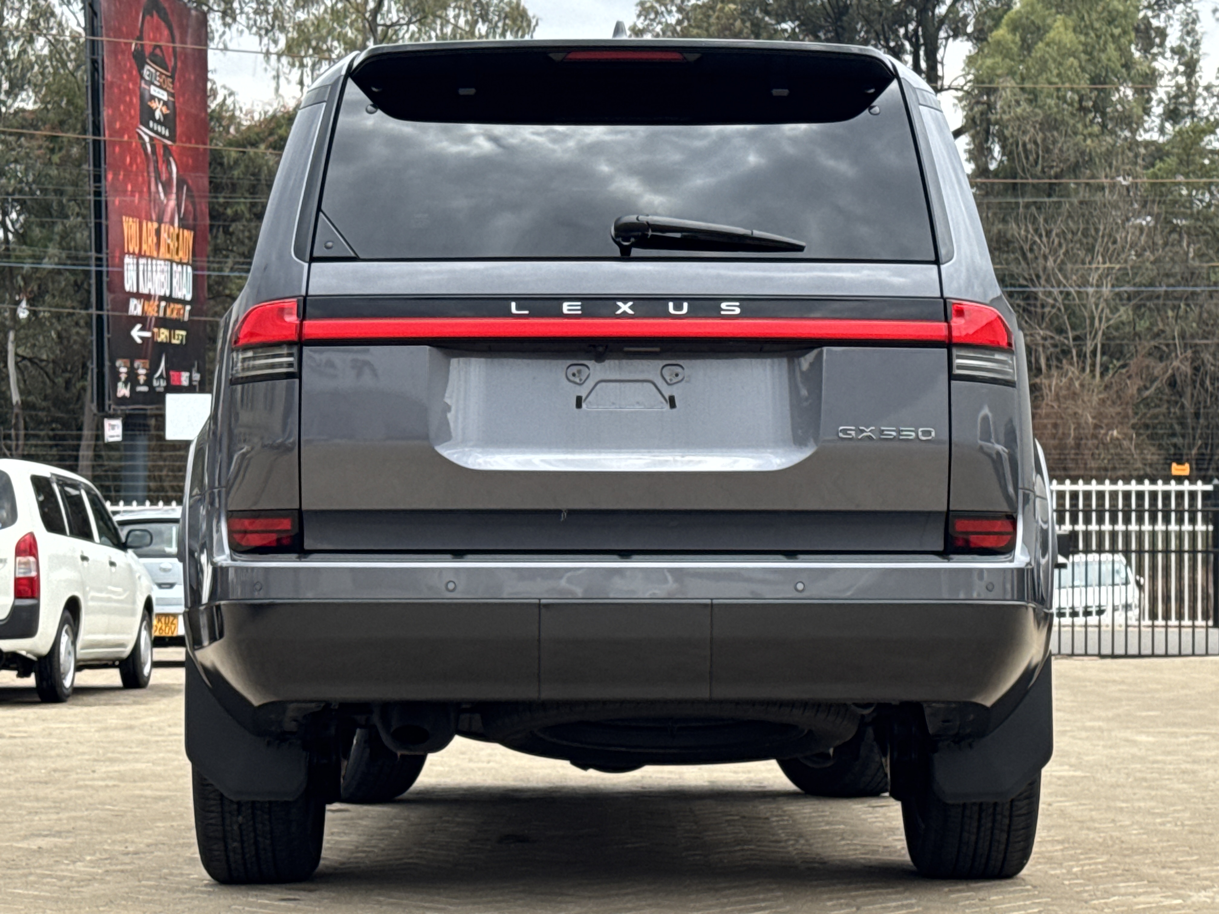 2025 LEXUS GX550