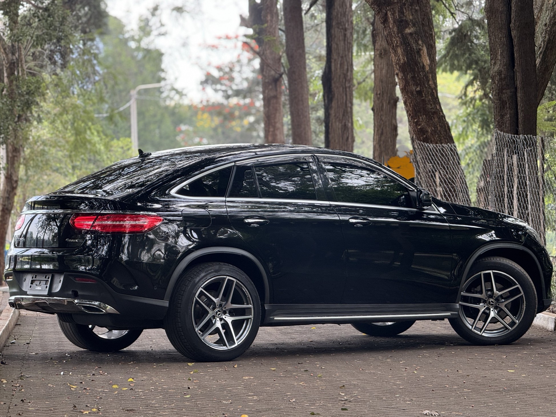 MERCEDES BENZ GLE350d