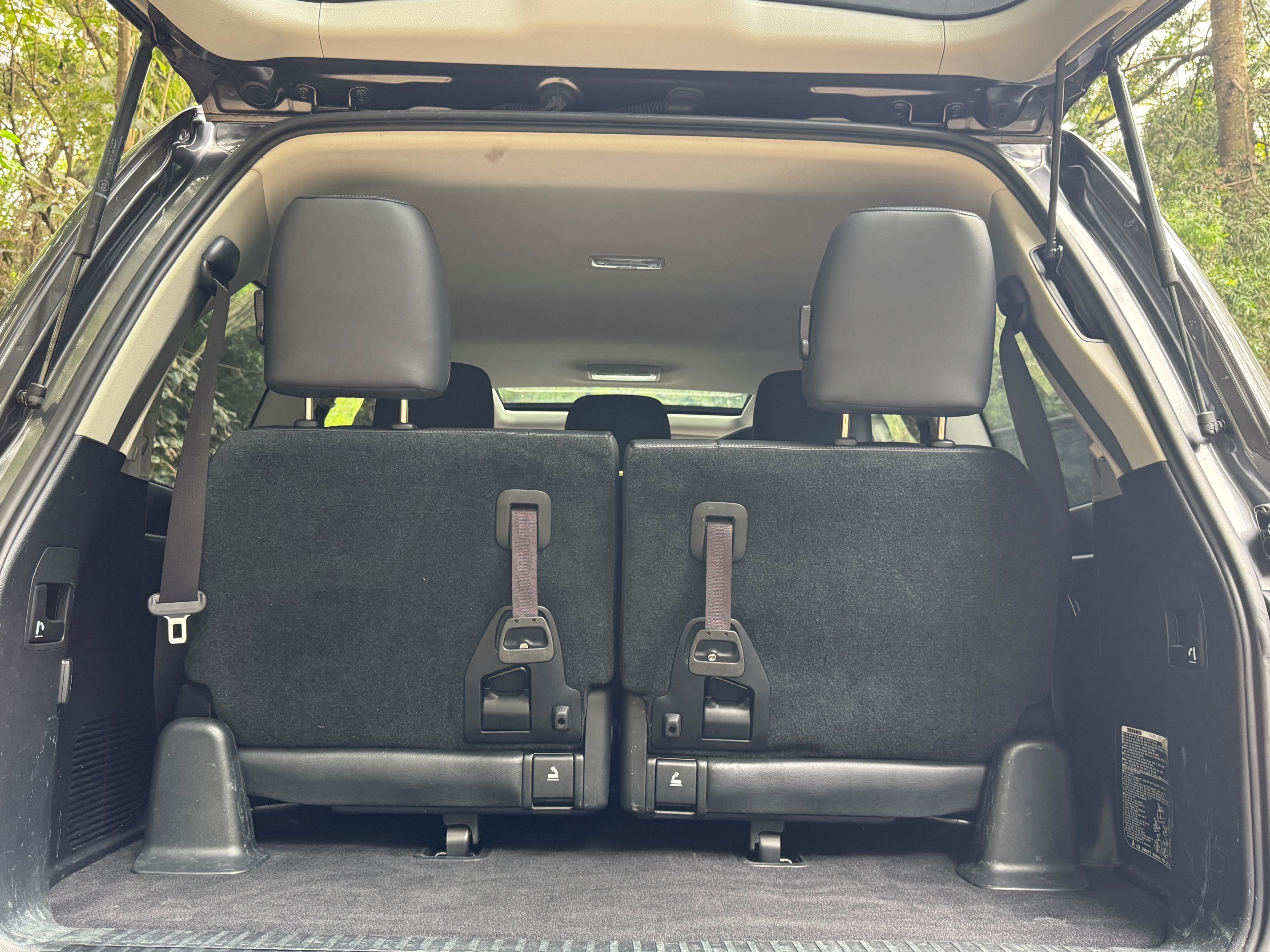 TOYOTA LANDCRUISER SAHARA