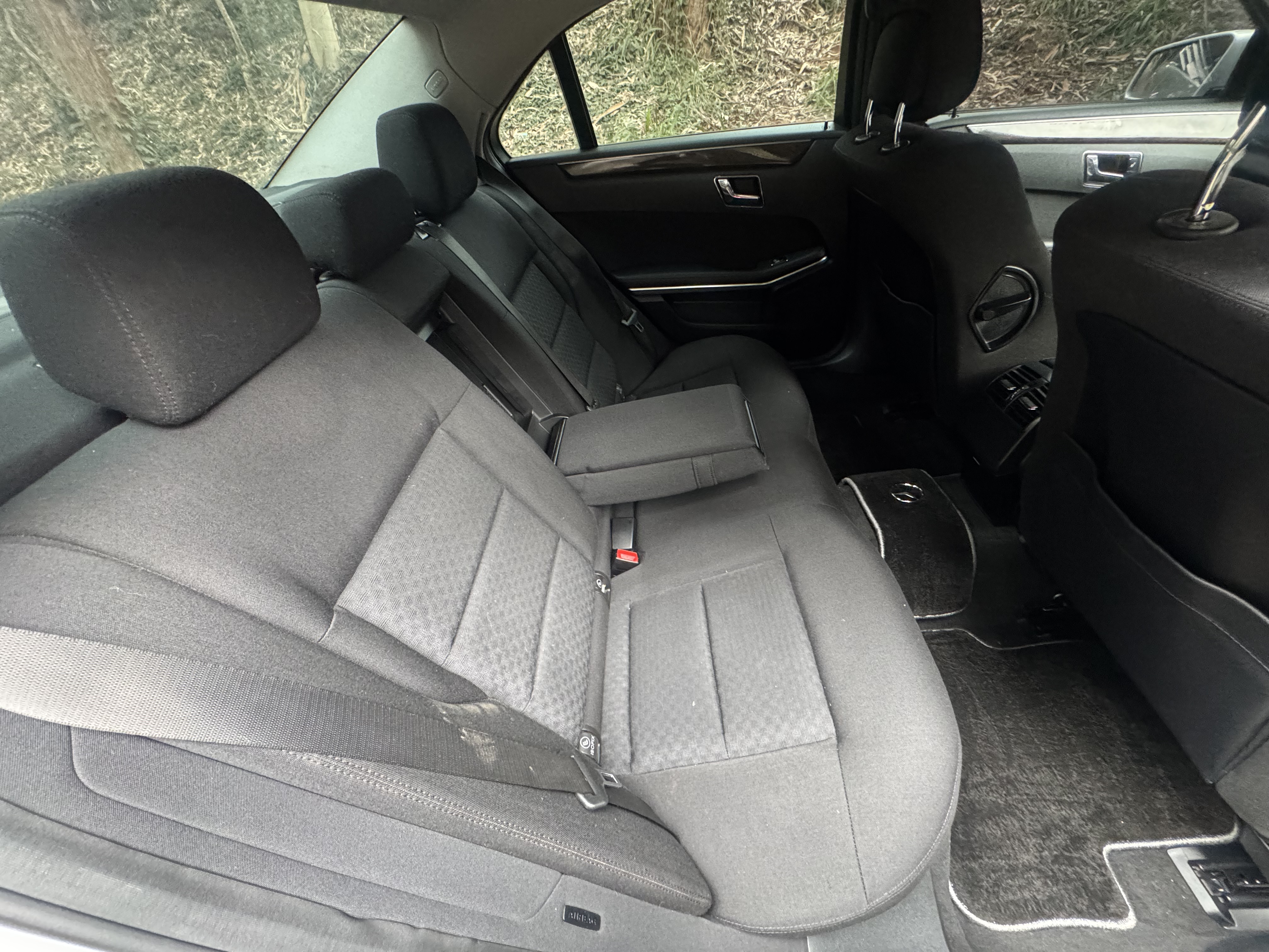 2010 MERCEDES BENZ E250