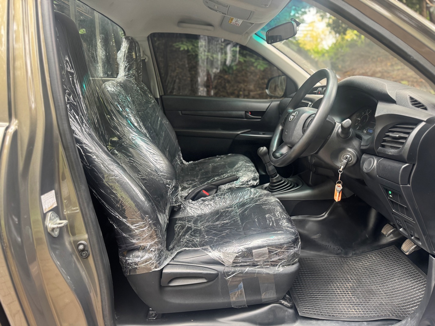 TOYOTA HILUX HIGH RIDER
